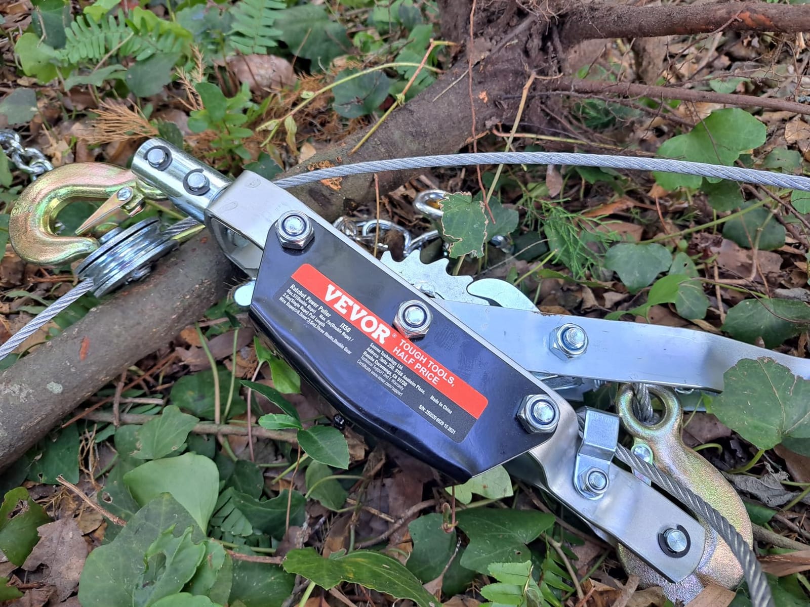 VEVOR Rope Puller, 6614 lbs Pulling Capacity, Heavy Duty Ratchet Power Puller Tool with 35 ft of 0.3 in Diameter Rope & 2 Hooks, Come Along Winch for Tree Felling, Moving Boats, Road Recovery customer photo 2