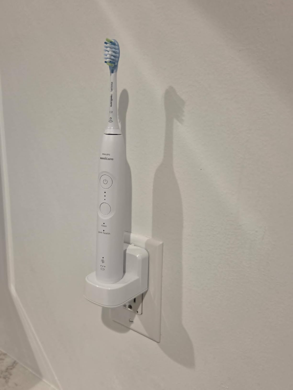 Philips Sonicare 5950 Rechargeable Electric Toothbrush, 2 Brush Heads, Navy | 1000% More Plaque Removal, Pressure Sensor, 6 Brush Settings, 21-Day Battery, Includes Travel Case, HX7133/03 customer photo 1