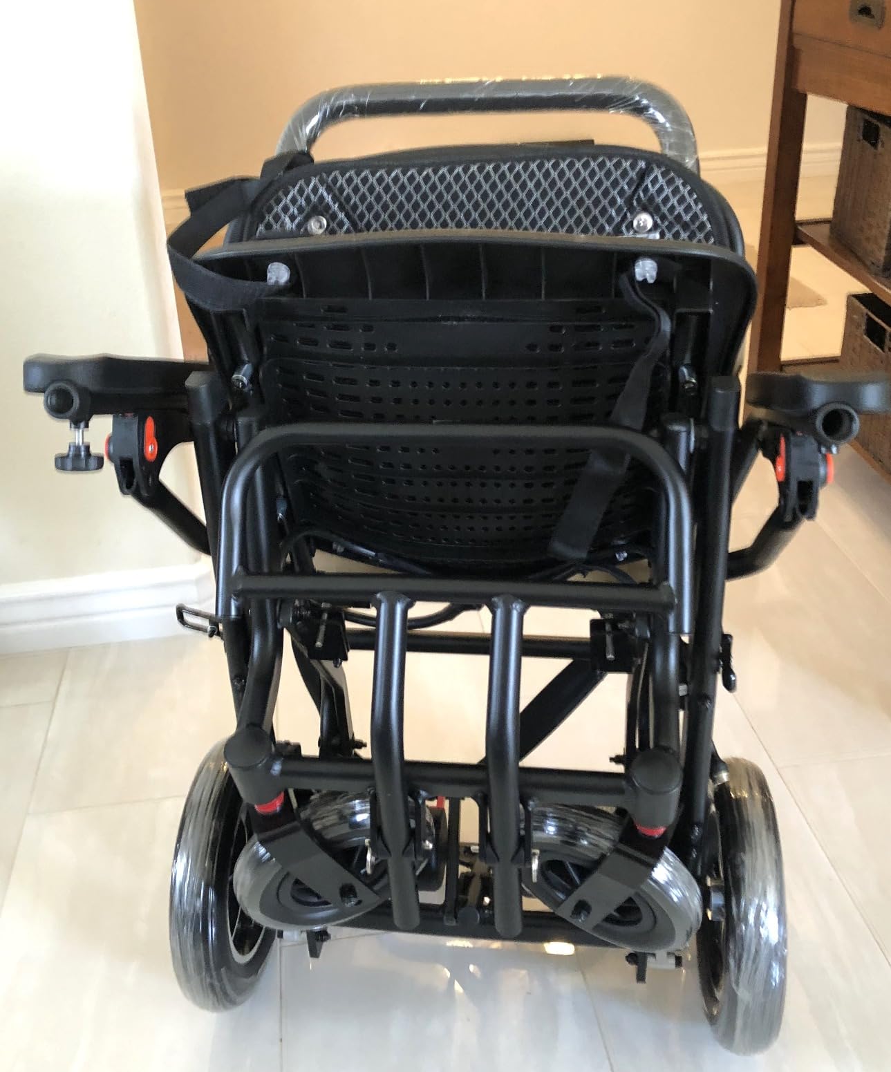 Ultralight 24AH Battery Electric Wheelchair, 30+Mile Long Range, 100% Carbon Fibre, 440W Brushless Motor All Terrain Power Wheelchair Airline Approved, LCD Screen Portable Wheelchairs customer photo 1