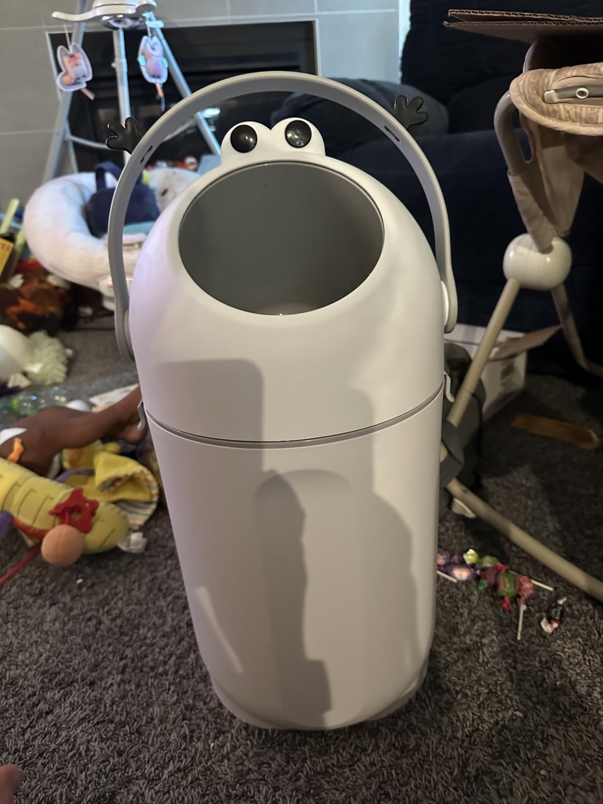 Bebetaje Diaper Pail with Odor Control, Uses Regular Trash Bags, Hands-Free Baby Diaper Disposal System, Smell Proof Nursery Trash Can with Easy Open Handle, Large Capacity customer photo 2