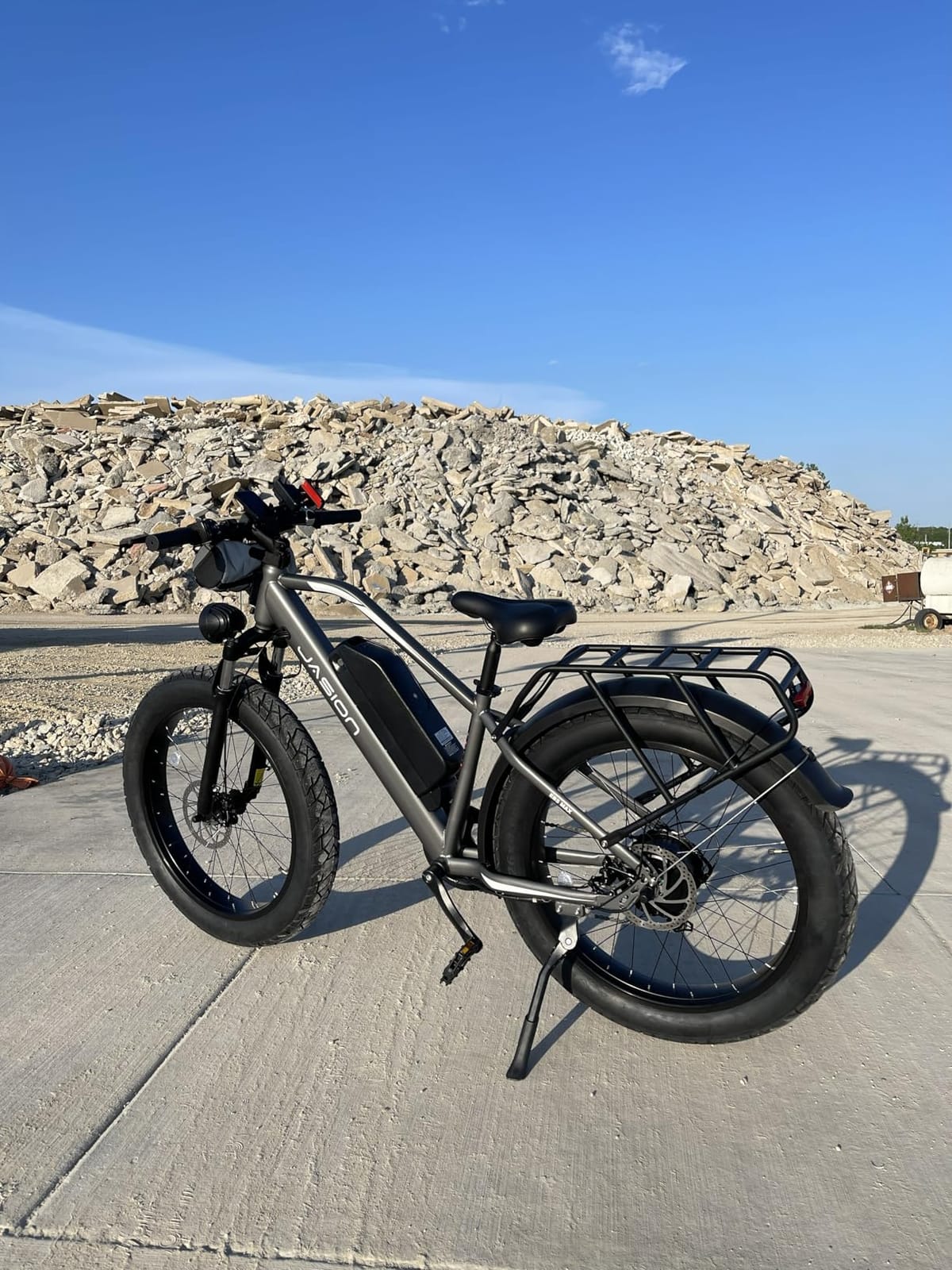 Jasion EB5 MAX Electric Bike for Adults 2000W Peak Motor, 48V 15Ah Battery | 720Wh Battery Electric Mountain Bike, 26'' x 4'' Fat Tire Ebike, 28+MPH Speed, Cruise Control, Fenders, Rear Rack customer photo 2