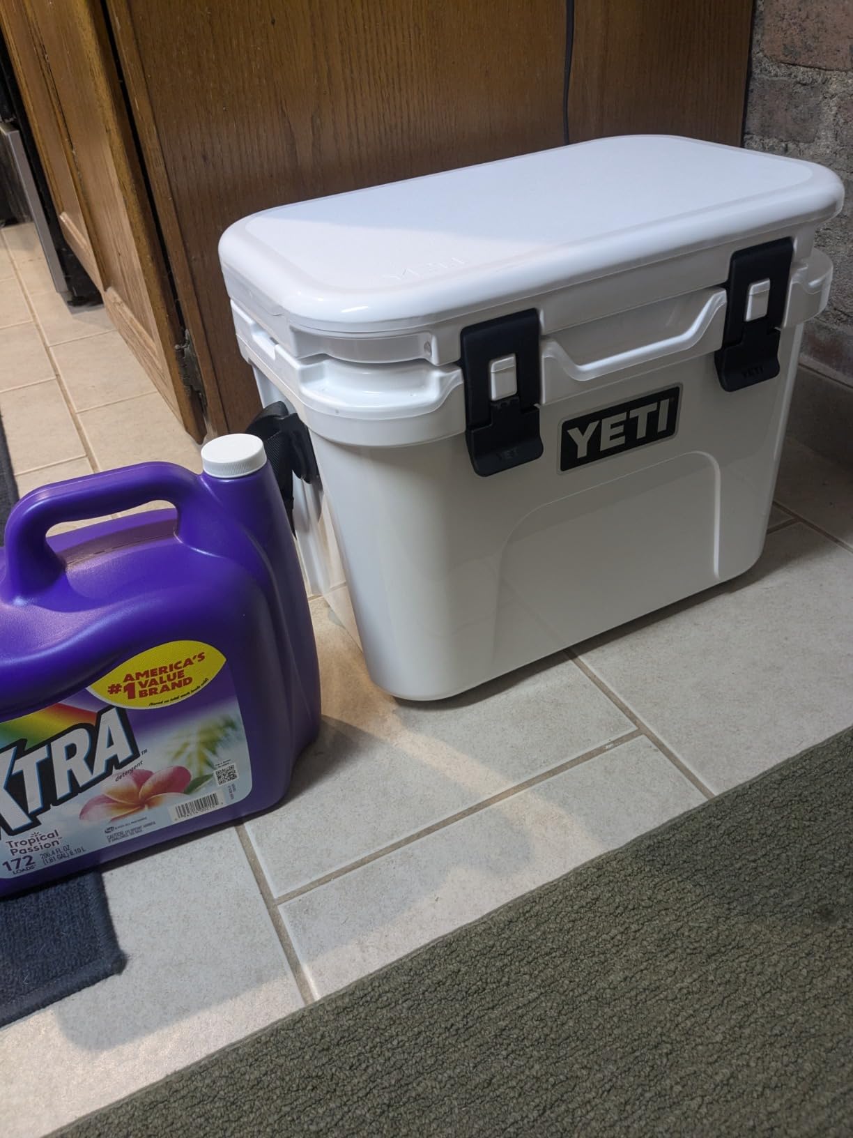 YETI Roadie 15 Hard Cooler with DoubleDuty Shoulder Strap customer photo 2