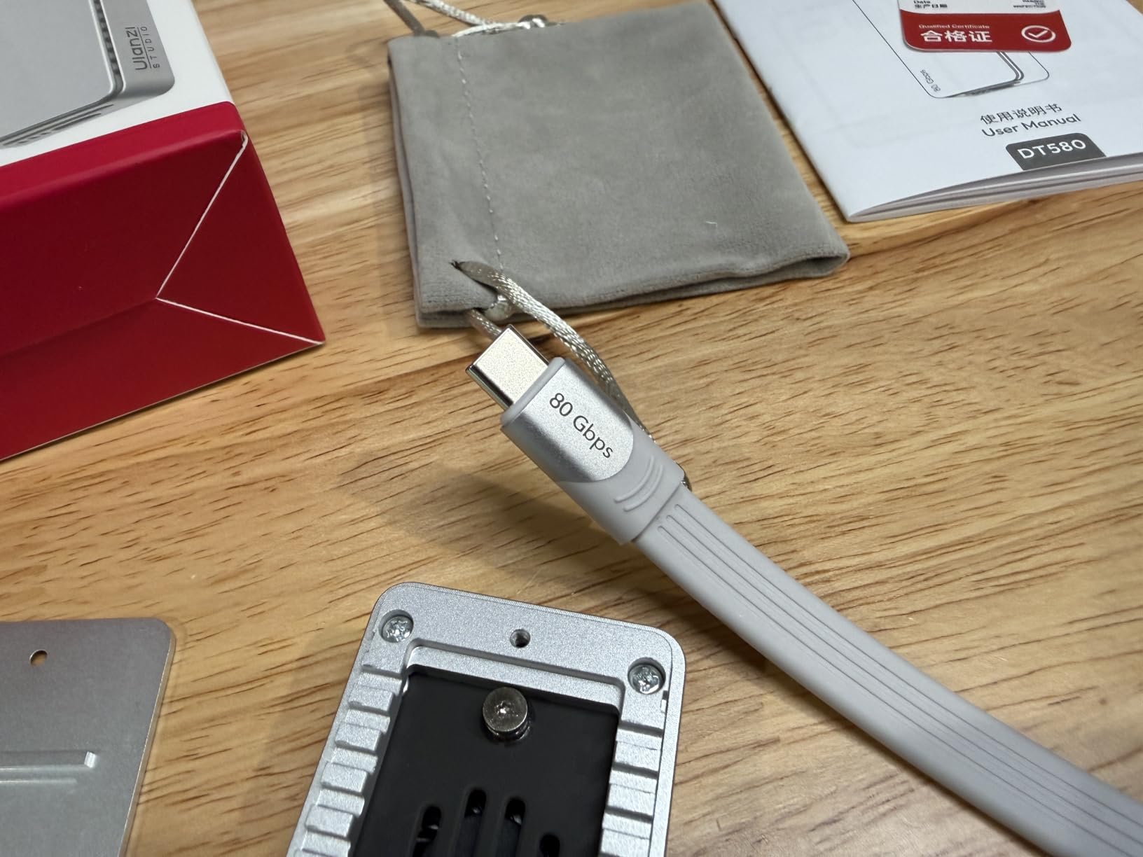 ULANZI DT580 80Gbps NVMe SSD Hard Drive Enclosure USB4, Aluminum M.2 Case 2230-2280 customer photo 2