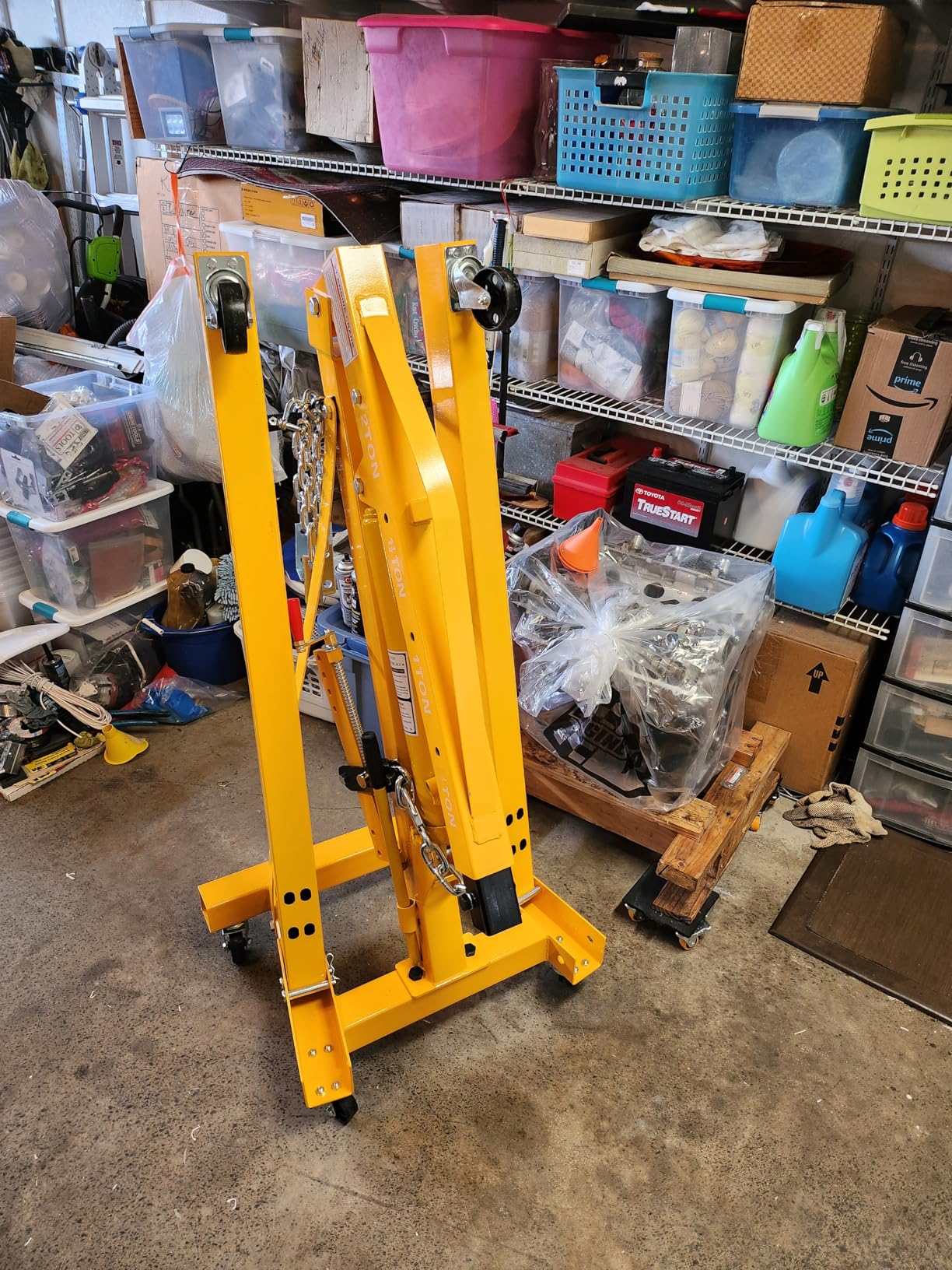 Engine Hoist with Lever, 2 T 4000 Lbs Heavy Duty Folding Cherry Picker Engine Lift Hydraulic Tilting Engine Shop Crane with 6 Iron Caster Wheels Telescopic Boom Hitch, Yellow customer photo 2