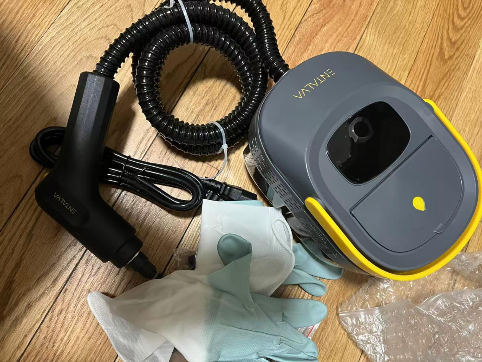 Steam Cleaner for Home, 1.69QT Visible Tank Portable Steamer with 15 Accessories, Chemical-Free 3-Level Touch Control Cleaning for Grout, Tile, Car Detailing customer photo 1