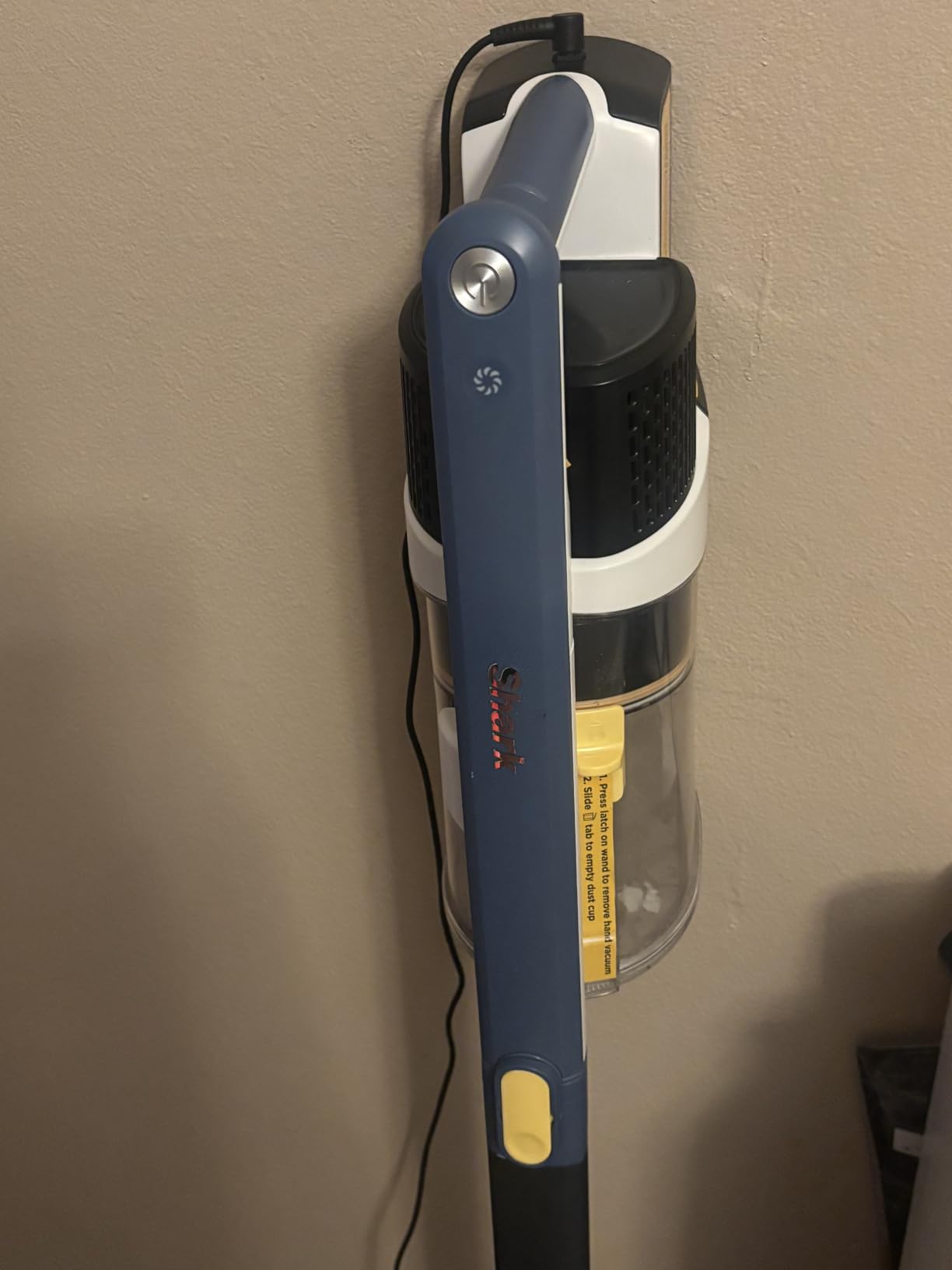 Shark Cordless Pet, Cordless Lightweight Stick Vacuum Cleaner, IY143H | Self Cleaning Brushroll, 40-Min Runtime, Removable Handheld, XL Dust Cup, Moonlight Blue (2026 Release) customer photo 2
