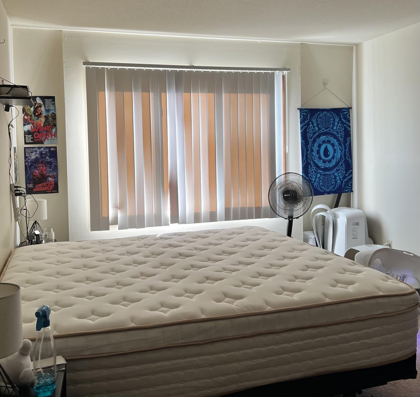 BedStory Firm King Mattress - 14 Inch Hybrid King Size Mattress with Low Motion Transfer and Orthopedic Lumbar Support - CertiPUR-US Certified Non-Toxic Materials customer photo 2