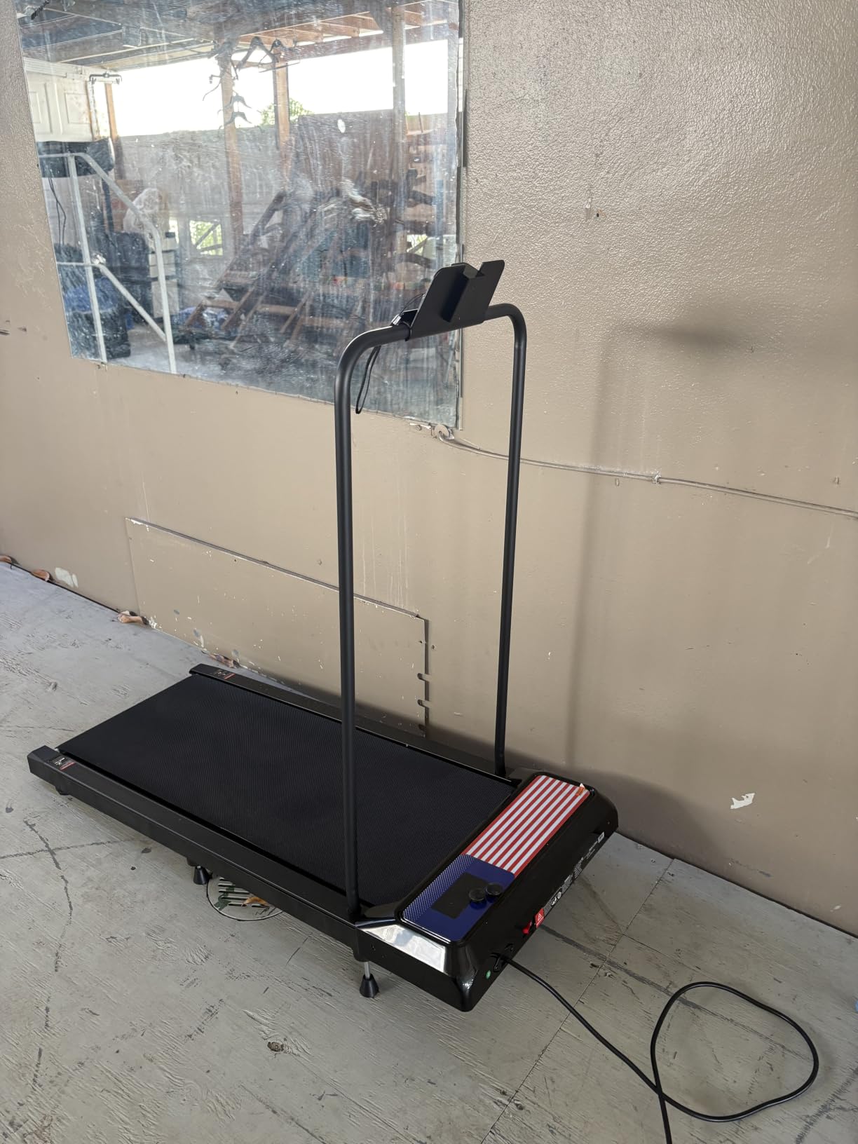 Walking Pad Treadmill with Handle Bar, 8% Incline Under Desk Treadmill | 2.5HP Quiet Motor, 265 lb Capacity, 0.6-4 MPH Speed, 15 x 35.4 in Belt, Compact for Home Office and Small Spaces customer photo 1