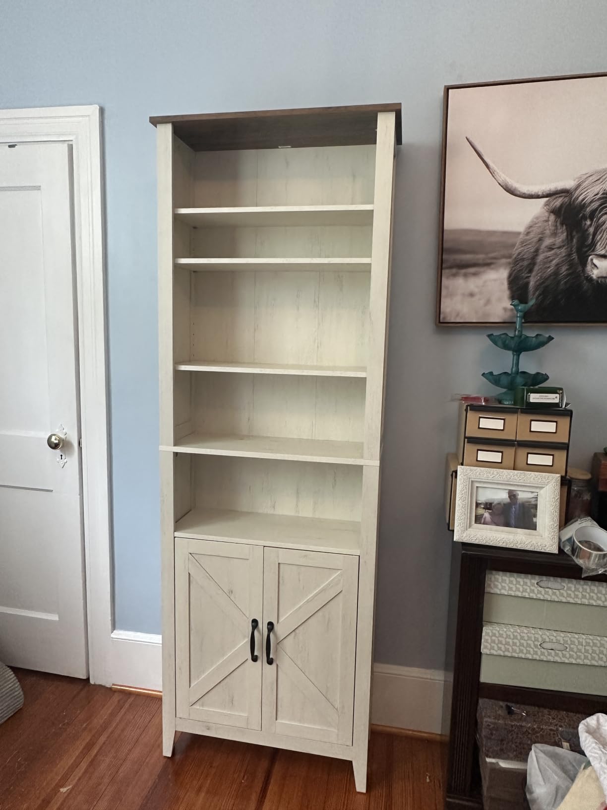 VASAGLE Liry Collection Farmhouse Bookcase, 8-Cube Storage Organizer with Legs, Adjustable Shelves, Cloud White and Warm Brown ULBC138W101S customer photo 1