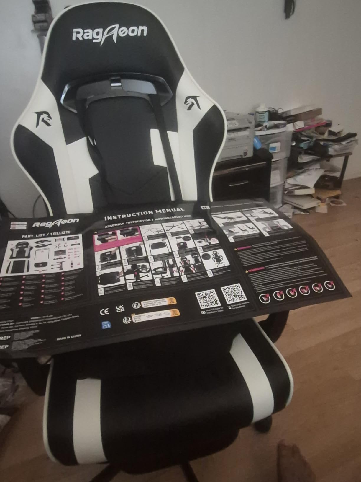 Gaming Chair for Adults Gamer Game Ergonomic PC Chair, 7-Point Support | Pocket Springs & Foam, 51cm Wide Seat, Sync Armrests, 90-135° Backrest, PU Leather, Black and White, 400lbs Load customer photo 2