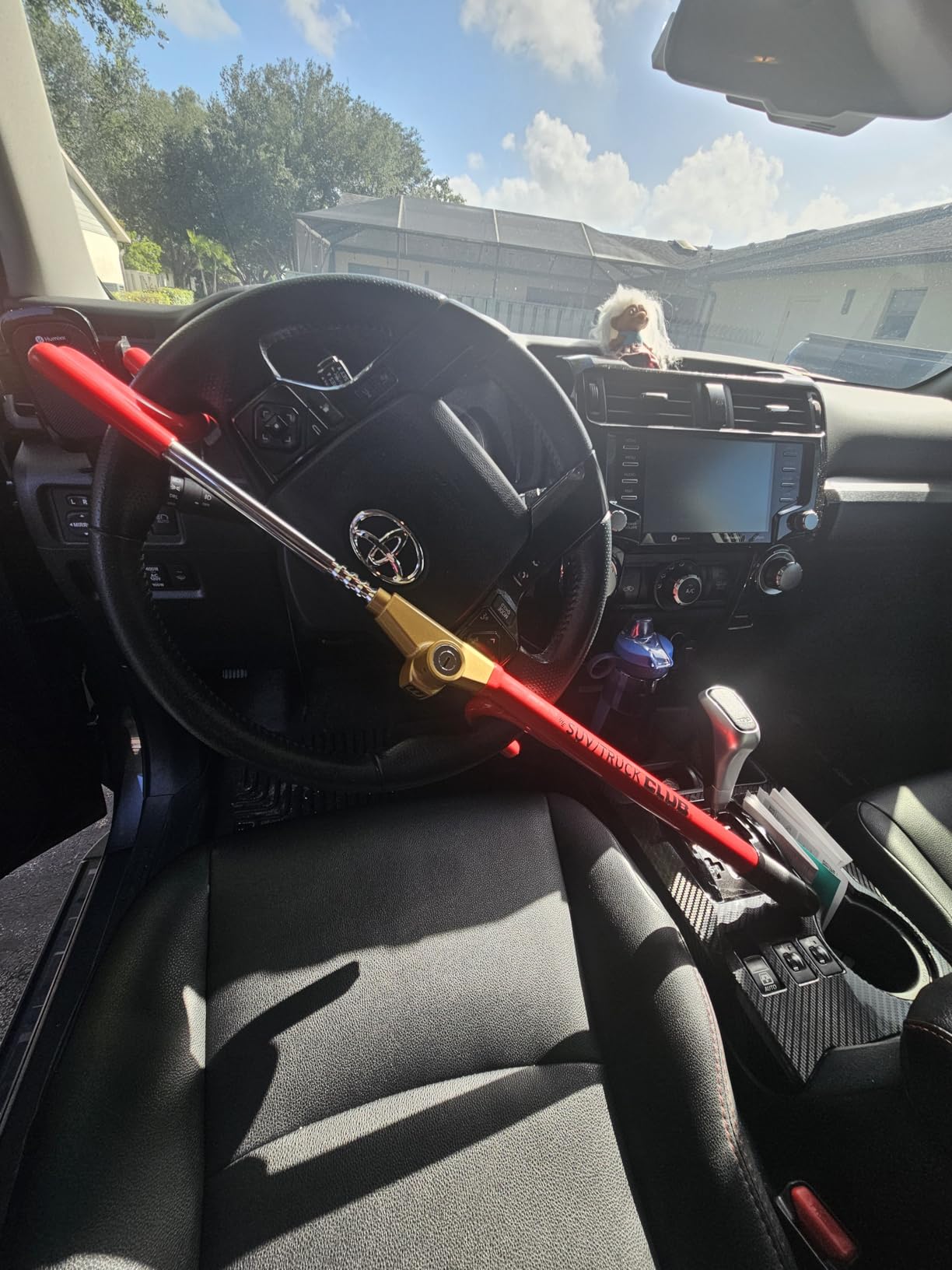 The Club 2100 Truck/SUV Club Steering Wheel Lock, Red customer photo 1