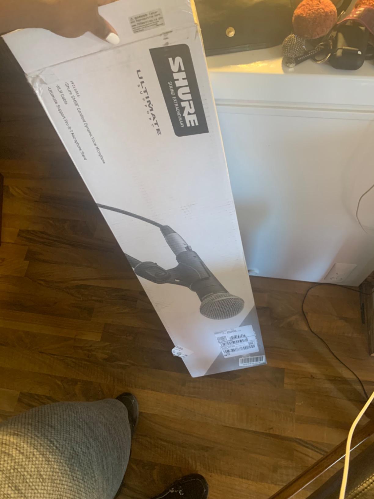 Shure SM58 Pro Dynamic Vocal Microphone with 25-ft XLR Cable customer photo 1