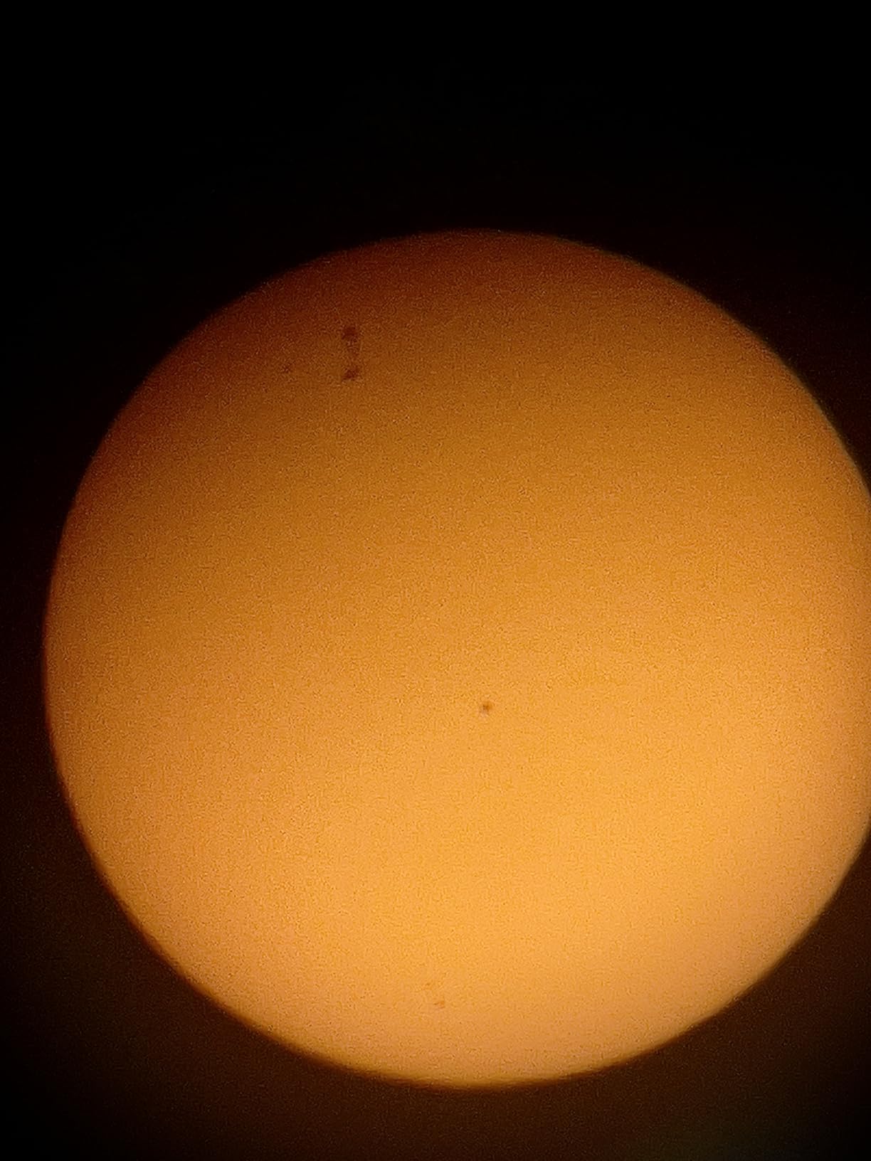 Celestron EclipSmart Telescope Solar Filter for 127mm & 130mm Reflectors | ISO 12312-2 Compliant, Compatible with Select 127mm & 130mm Reflectors, Solar Eclipse Viewing Accessory, Secure Attachment customer photo 2