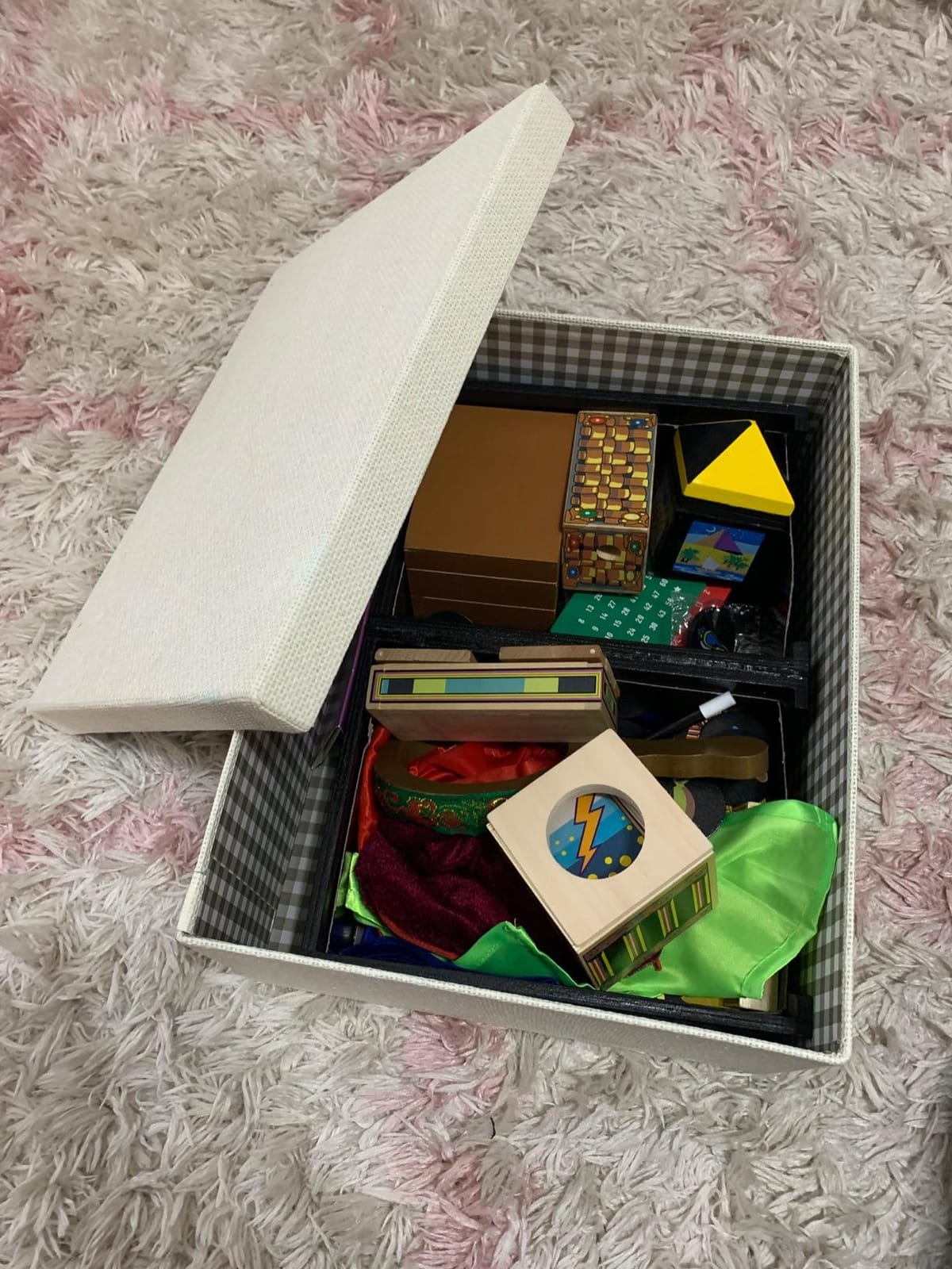 Melissa & Doug Deluxe Wooden Magic Set With 10 Classic Tricks customer photo 2