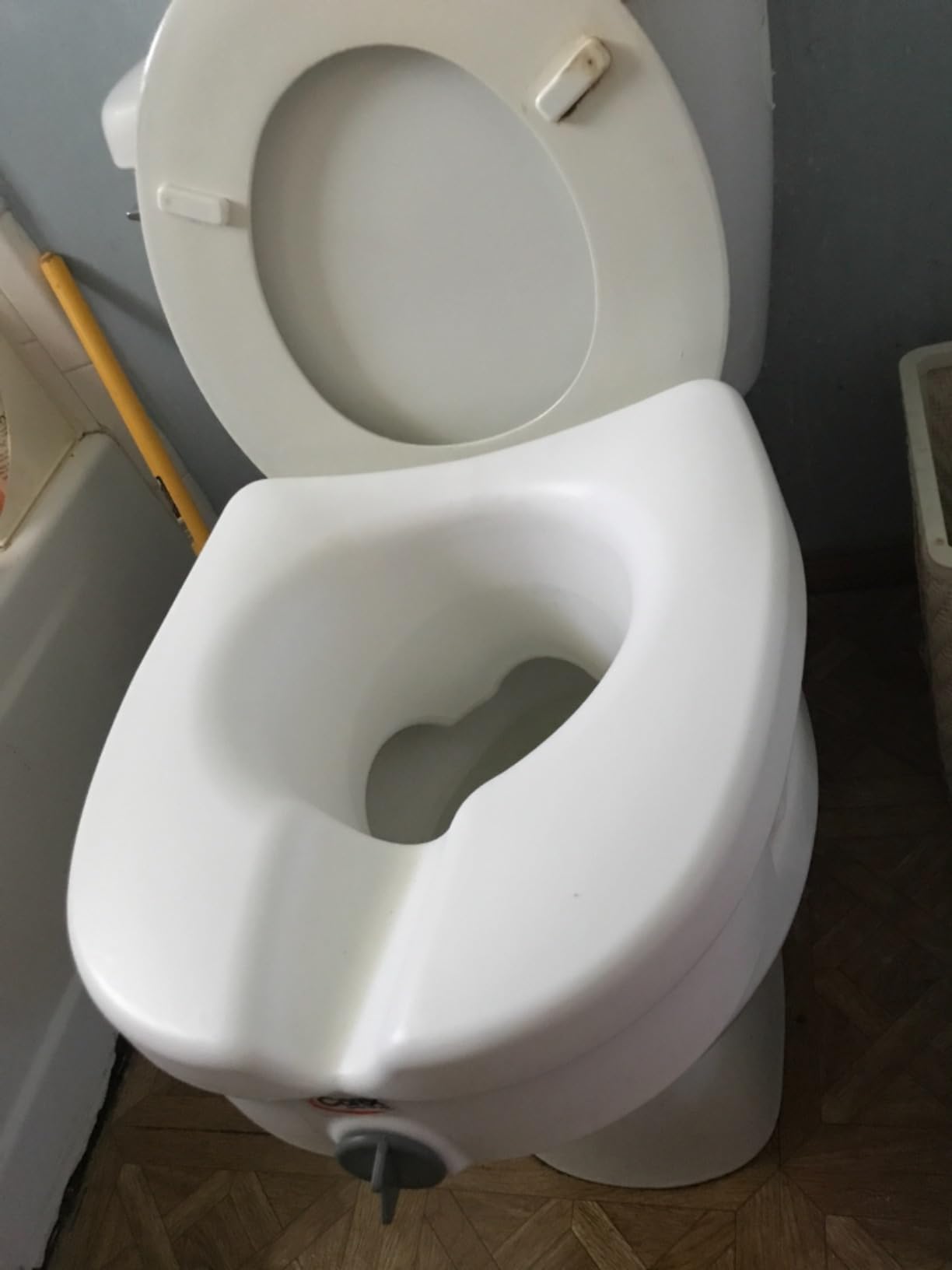 Carex E-Z Lock Raised Toilet Seat, Elongated Toilet Seat Riser, Adds 5 Inches of Height, 300 lbs Capacity, Elevating and Raising Seat for Elderly and Handicap, Universal, Slip-Resistant, White customer photo 1