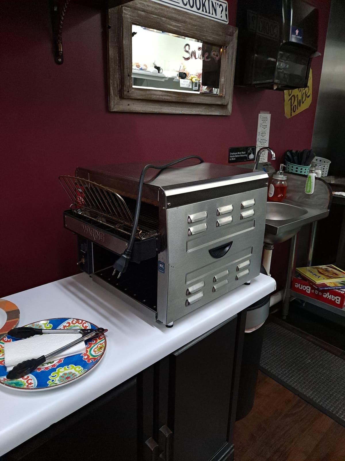 Waring Heavy-Duty Conveyor Toaster with 450 Slices per Hour customer photo 1