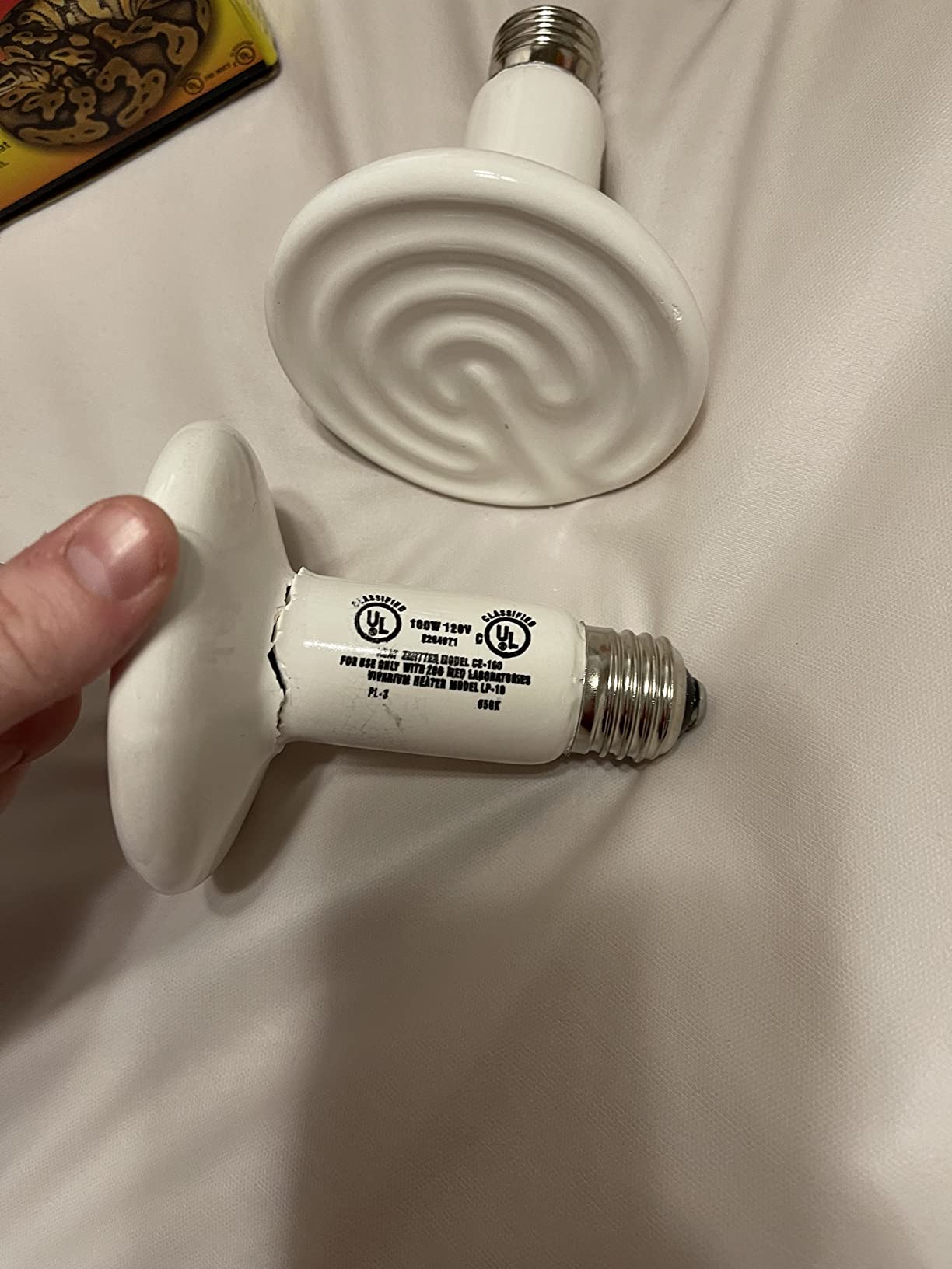 Zoo Med Repticare 100 Watt Ceramic Infrared Heat Emitter customer photo 2