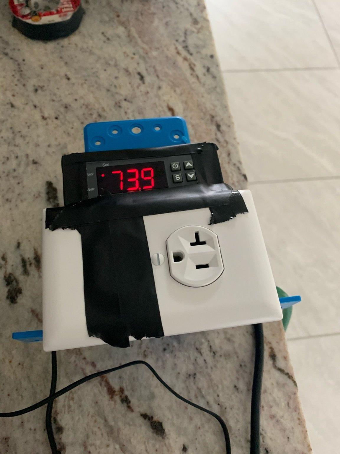 IceProbe Thermoelectric Aquarium Chiller - 4 in. x 4 3/4 in. x 7 1/2 in. customer photo 2