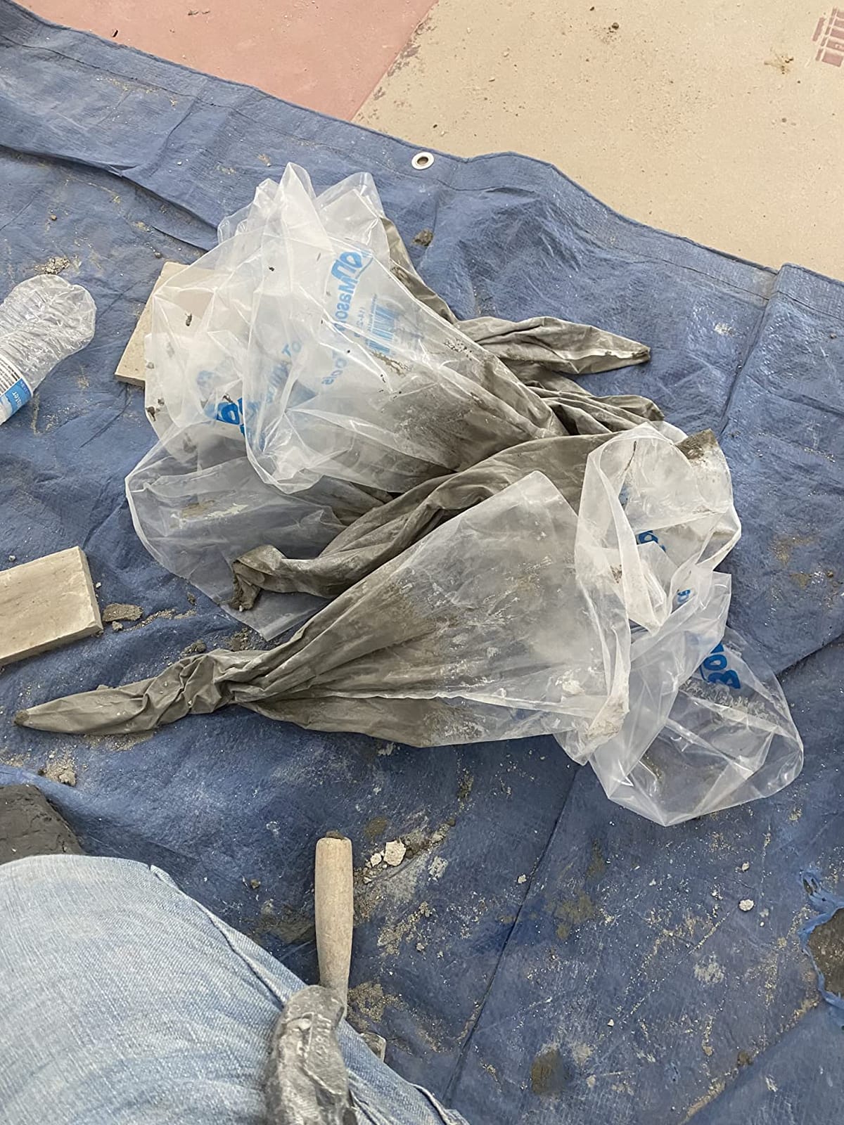Bon Disposable Plastic Grout Bags Heavy Duty 21 in. x 11 in. Pack of 50 - Cut-to-Size Tips for Easy Mortar Application and Mess-Free Clean Up customer photo 2