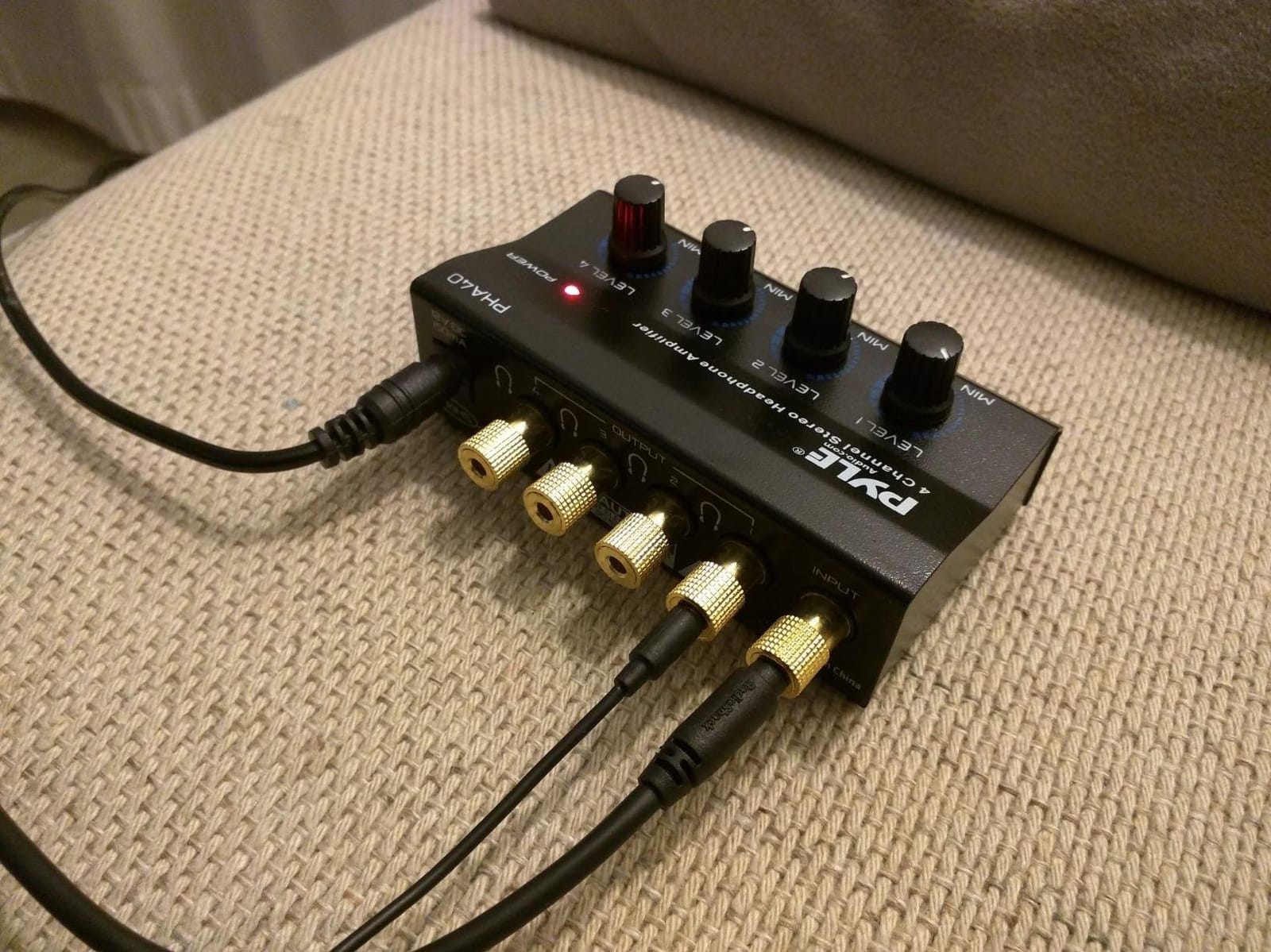 Pyle PHA40 4-Channel Portable Stereo Headphone Amplifier - Professional Multi Channel Mini Earphone Splitter Amp w/ 4 1/4