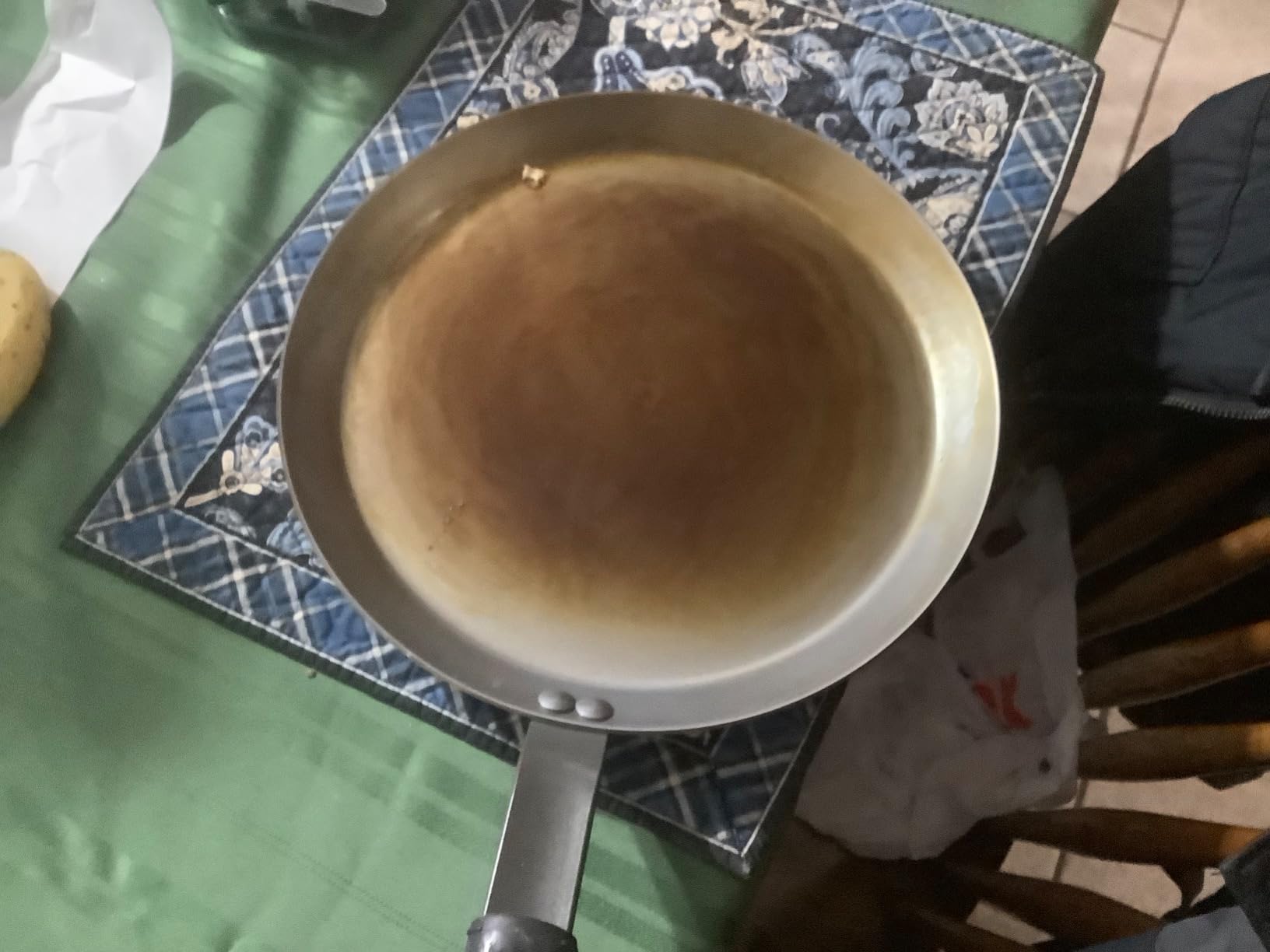de Buyer MINERAL B Carbon Steel Crepe & Tortilla Pan - 12” Diameter, 10” Cooking Surface - Ideal for Making & Reheating Crepes, Tortillas & Pancakes - Naturally Non-Stick Finish - Made in France customer photo 2