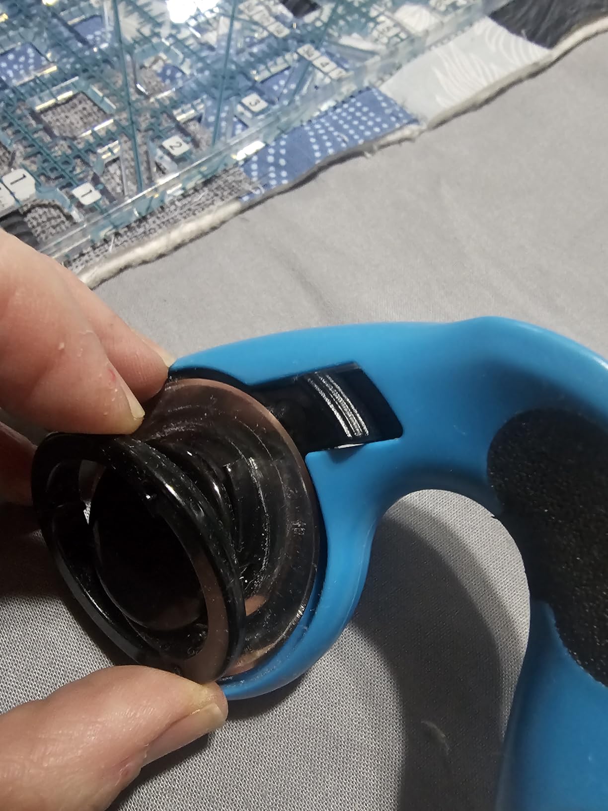 TrueCut My Comfort Rotary Cutter - 45mm Ergonomic Wheel Cutter for Fabric, Quilting, Sewing, Crafting - Left or Right-Handed - Track-and-Guide Ruler - Quilting and Sewing Supplies customer photo 1