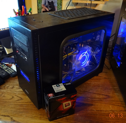 AMD 45646788 FD8350FRHKBOX FX-8350 FX-Series 8-Core Black Edition Processor customer photo 1