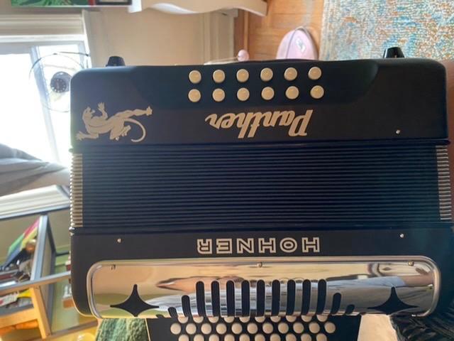 HOHNER Accordion, 12â€ x 7.5â€ (3100FB) customer photo 1