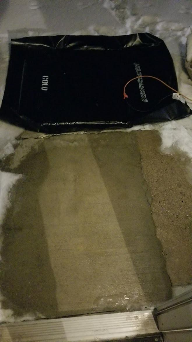 Powerblanket EH0304 Insulated Concrete Curing Blanket, Flat Thermal Ground Thawing Foam Tarp w/3'x4' Heated - 4'x5' Finished Dimensions & 15 amp Plug customer photo 2