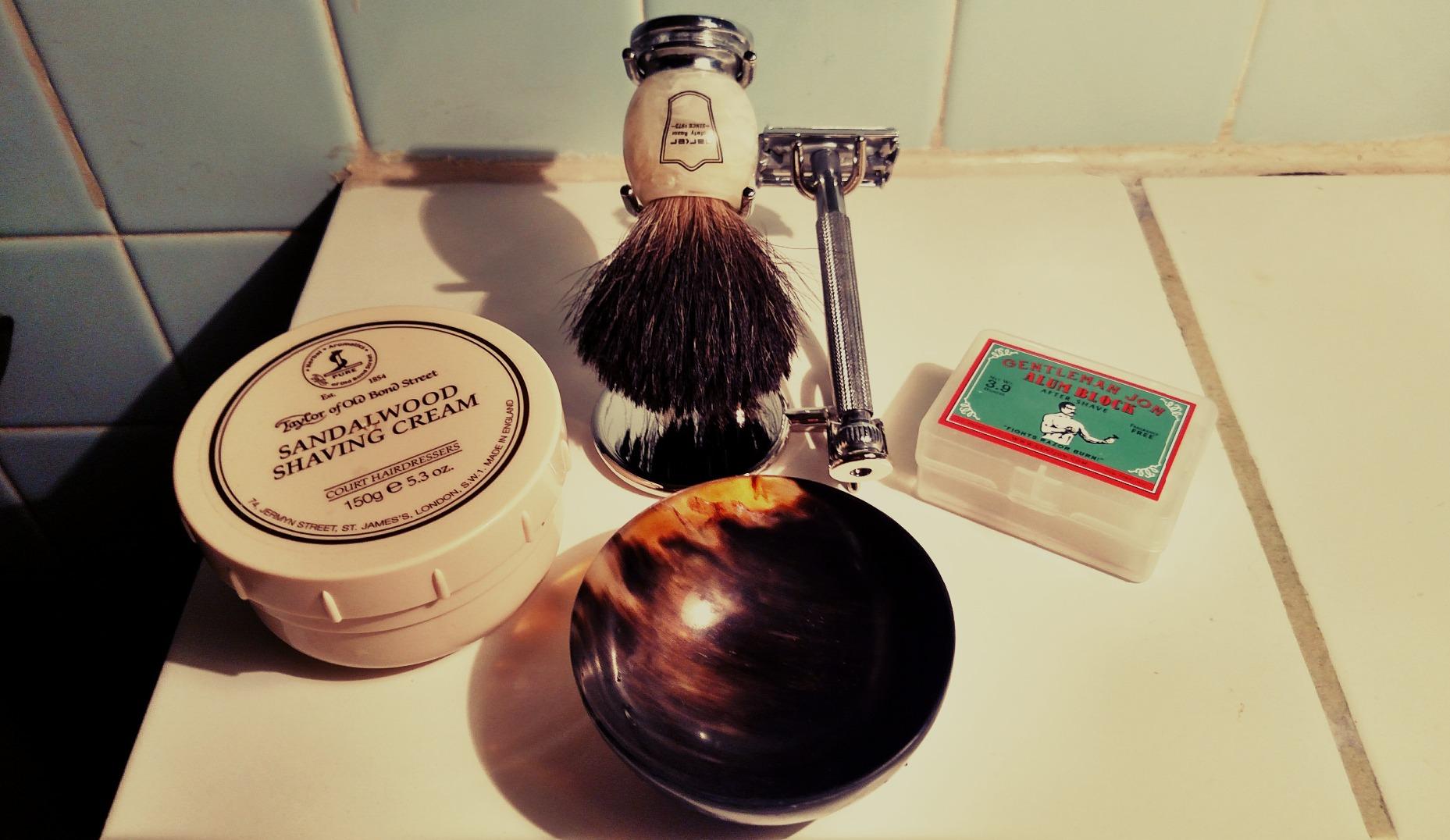 Parker 29L Safety Razor Shave Set - Includes Black Badger Brush, Stand & Parker 29L Butterfly Open Safety Razor customer photo 1