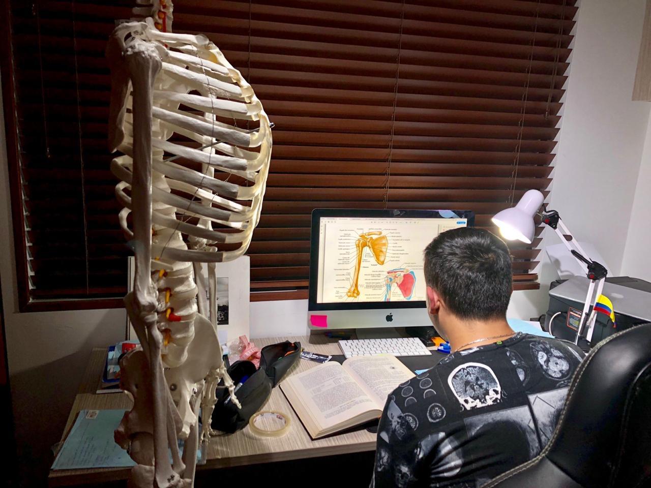 Axis Scientific Life Size Skeleton Model for Anatomy Study customer photo 1