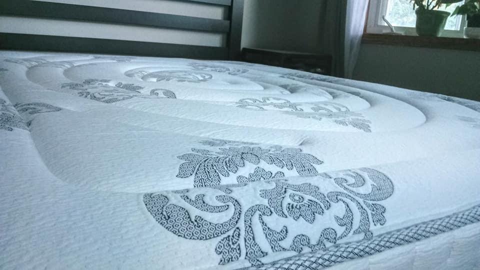Classic Brands Decker Cool Gel Memory Foam and Innerspring Hybrid 10-Inch Mattress, Mattress in a Box, Queen customer photo 1