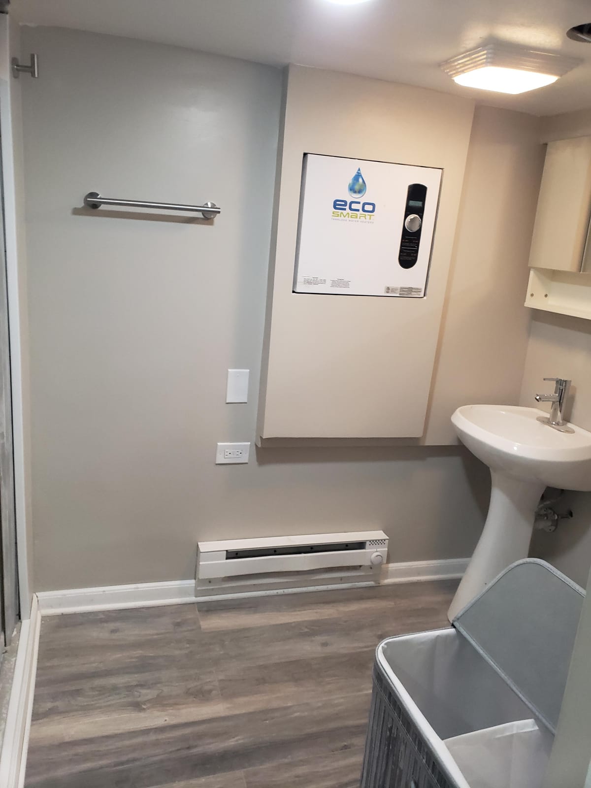 Ecosmart ECO 36 36kw 240V Electric Tankless Water Heater, White customer photo 2