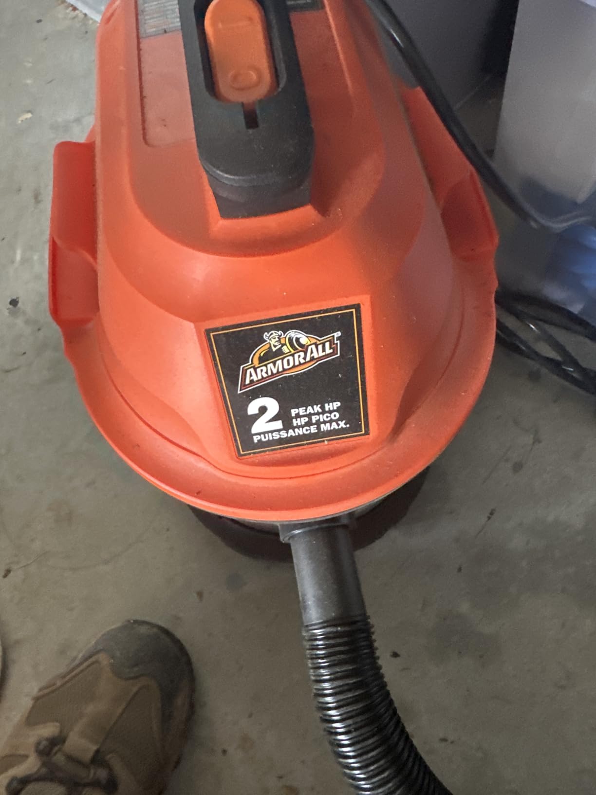 Armor All AA255W 2.5 Gal 2 Peak HP Wet/Dry Utility Vac Orange/Black customer photo 1