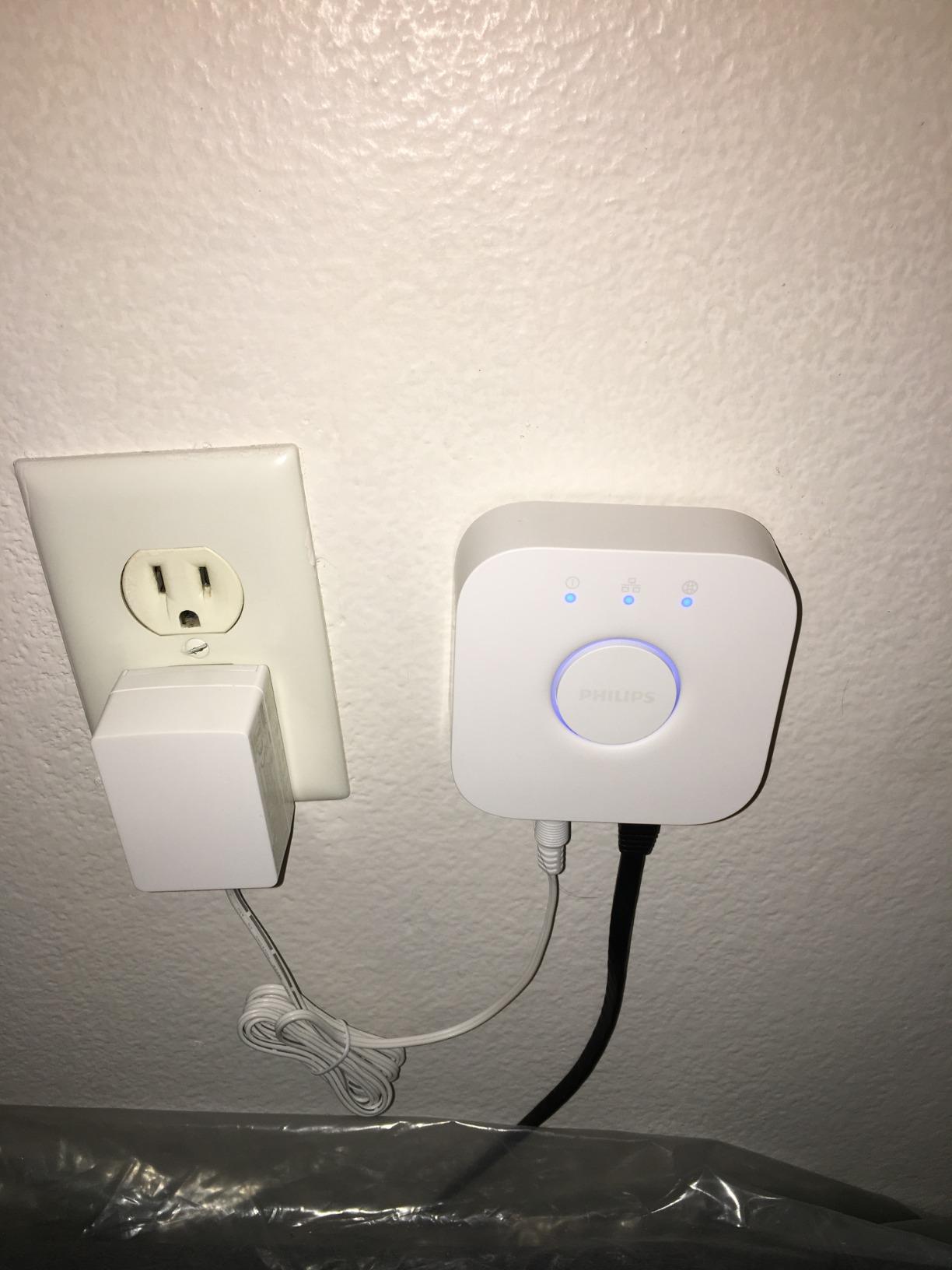 Philips Hue Bridge, Unlock the Full Potential of Hue Bridge System, Multi-Room and Out-of-Home Control, Create Automations and Zones, Smart Lighting Hub, Works with Voice and Matter-Compatible customer photo 2