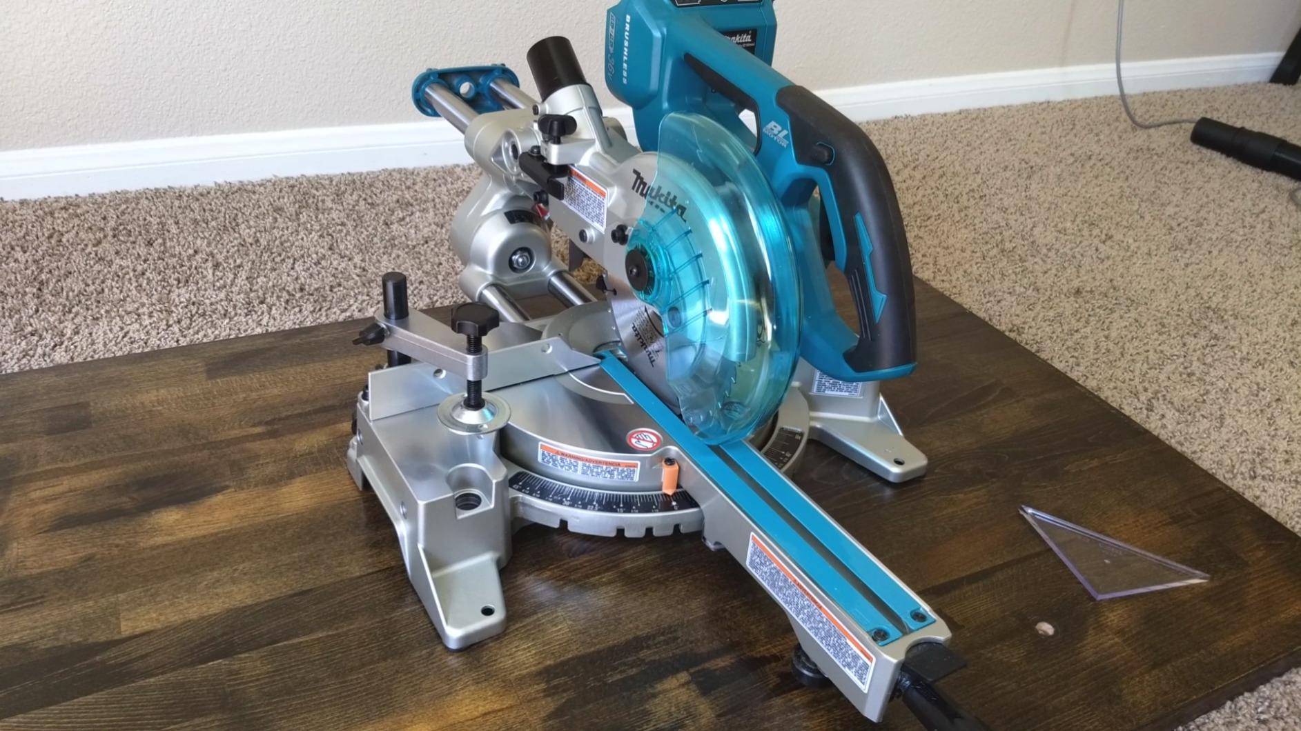 Makita XSL02Z 18V X2 LXT Lithium-Ion Brushless Cordless 7-1/2