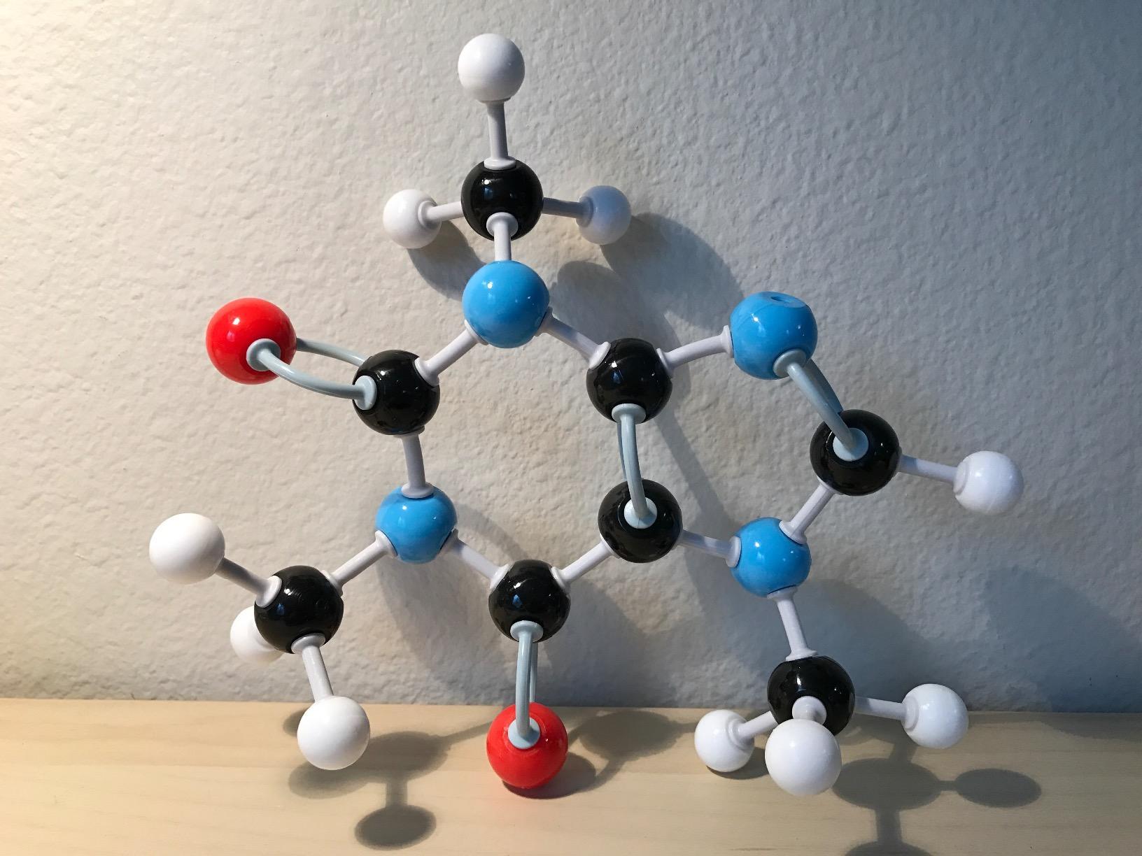 Organic Chemistry Molecular Model Student Kit - (88 Atoms and 140 Bond Parts) - MM-004 customer photo 1