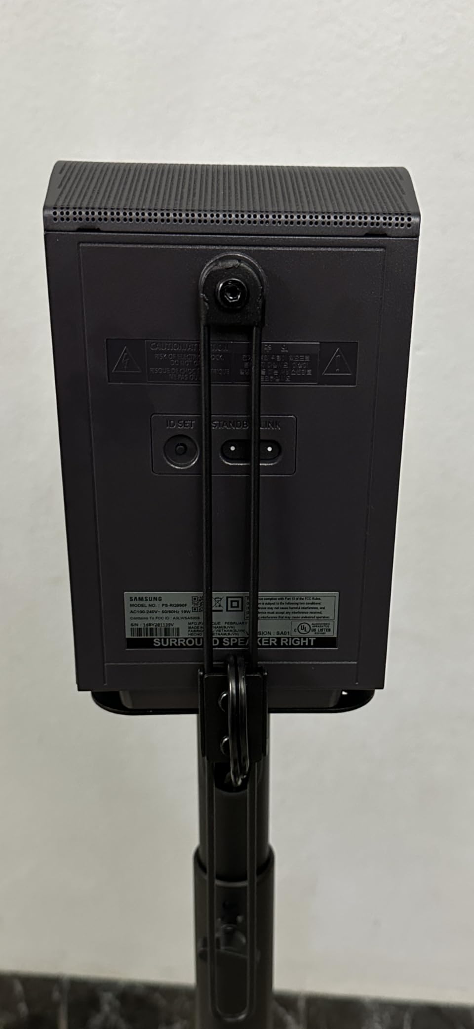 Mounting Dream Height Adjustable Speaker Stands, One Pair Floor Stands customer photo 1