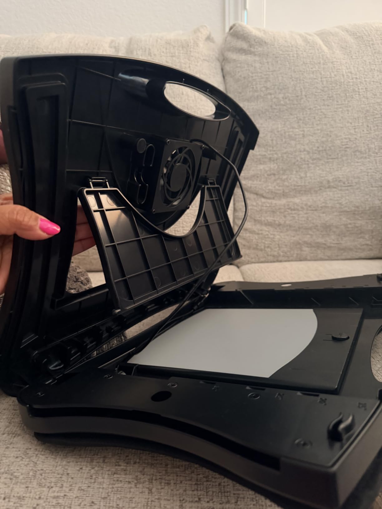 Laptop Lap Pad Laptop Stand with Attached Mouse Pad, Cushion and USB Cooling Fan, Non-Slip Heat Shield Tablet Computer Stand for Sturdy Work Station for Home, Office, Bed Sofa, Couch and Car customer photo 1