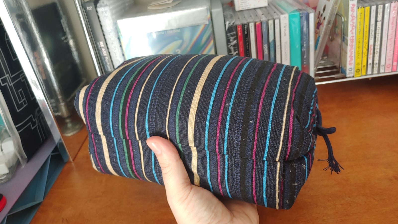 EMOOR Buckwheat Husk Pillow.(Hemp-Red) Made in Japan customer photo 1