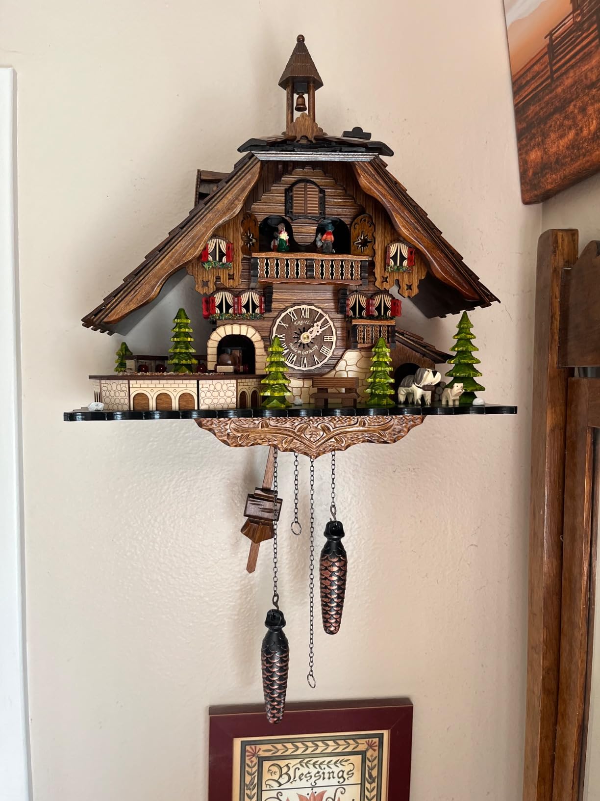 Engstler Quartz Cuckoo Clock Black Forest House with Moving Train, with Music EN 48110 QMT customer photo 2