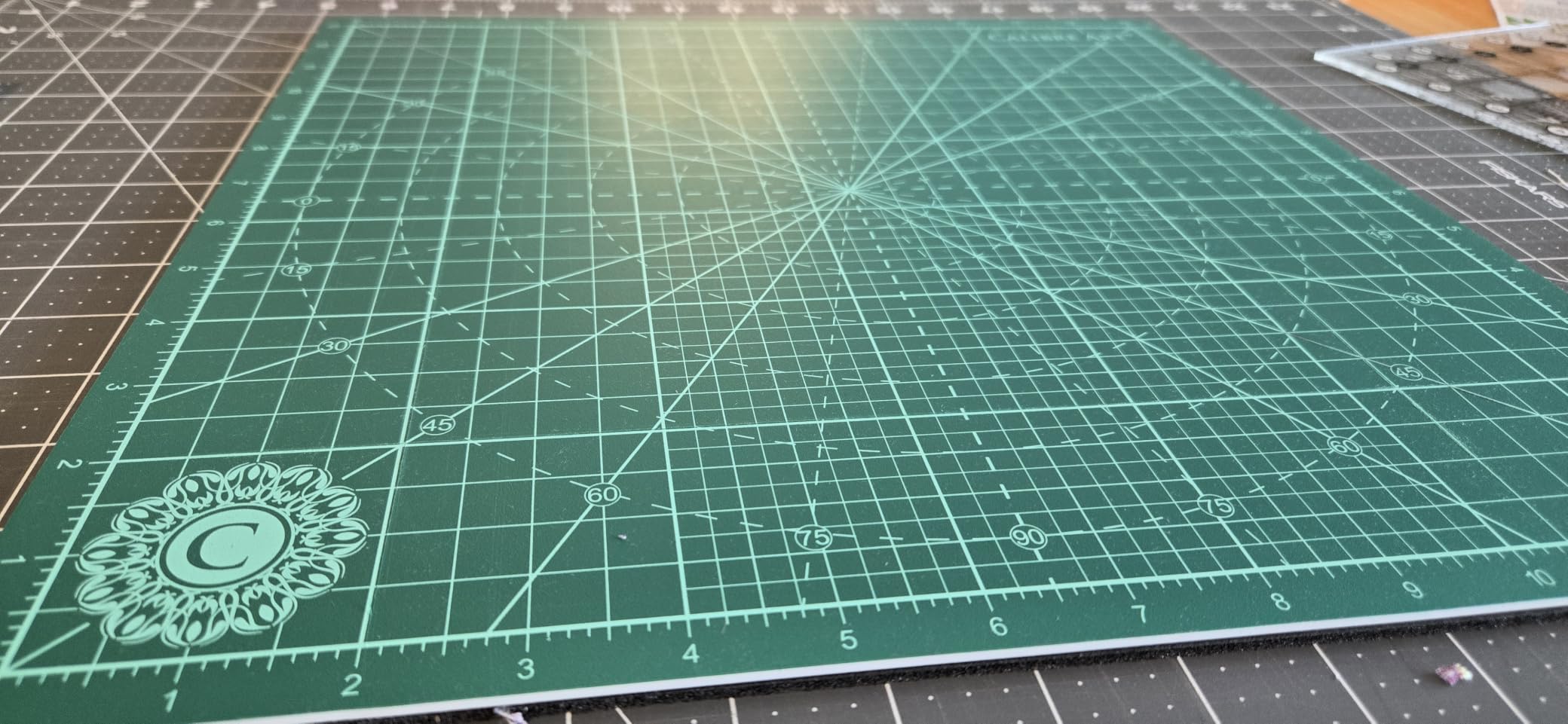 Calibre Art Rotating Self Healing Cutting Mat 14x14 (13