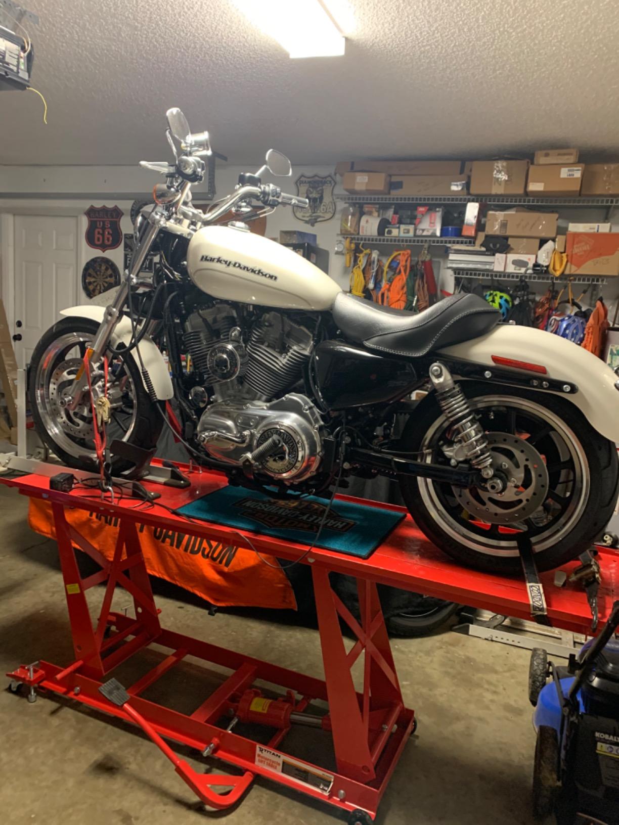 Hydraulic Motorcycle Lift, 1000 LB Capacity Lift Hoist Jack Stand, for Mechanics, Workshops, and Homes customer photo 1