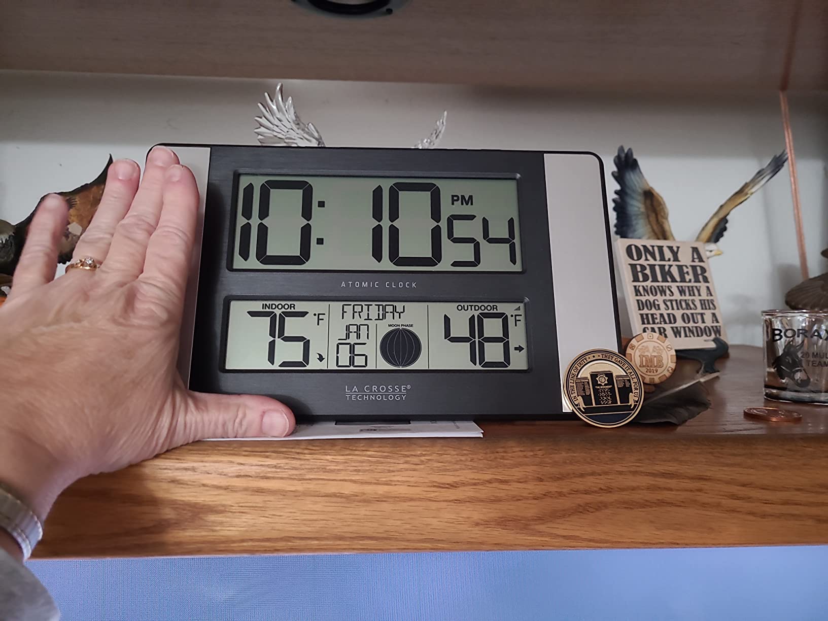La Crosse Technology 513-1417AL-INT Atomic Clock w Outdoor Temp, Grey/Black customer photo 1