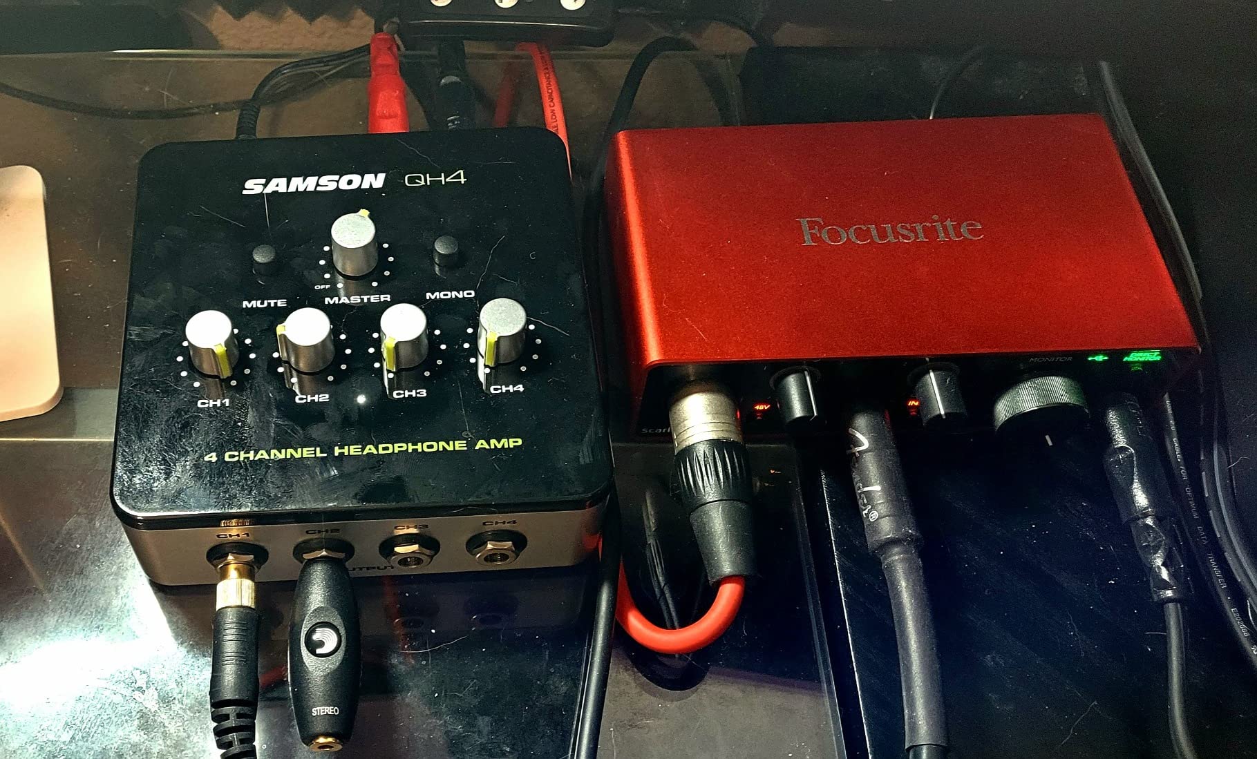 Samson QH4 4-Channel Headphone Amplifier customer photo 2