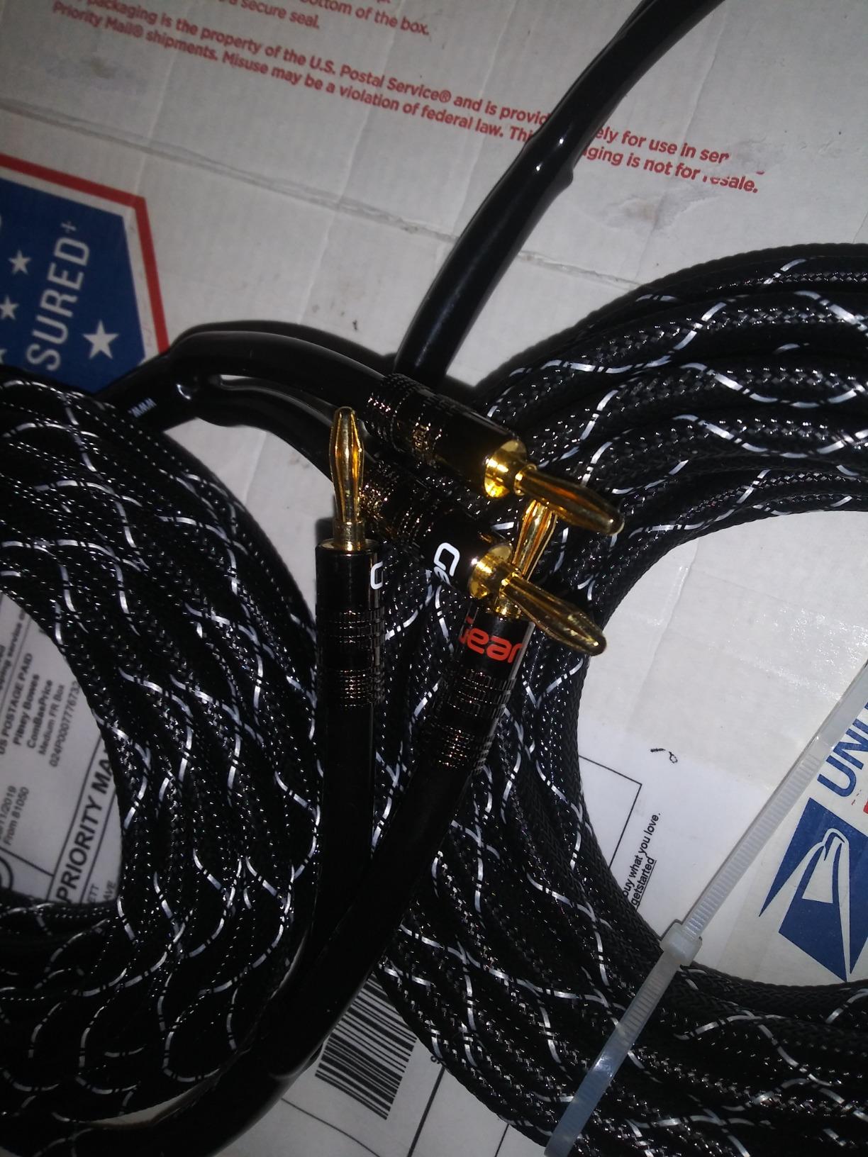 GEARit 12 Gauge Speaker Cable with Banana Plugs 6 ft, CL2 Rated OFC Speaker Wire with Gold-Plated Tips, Braided Speaker Wire for Audiophiles, Hi-Fi Systems, Home Theater, Amplifiers & Speakers (Black) customer photo 1