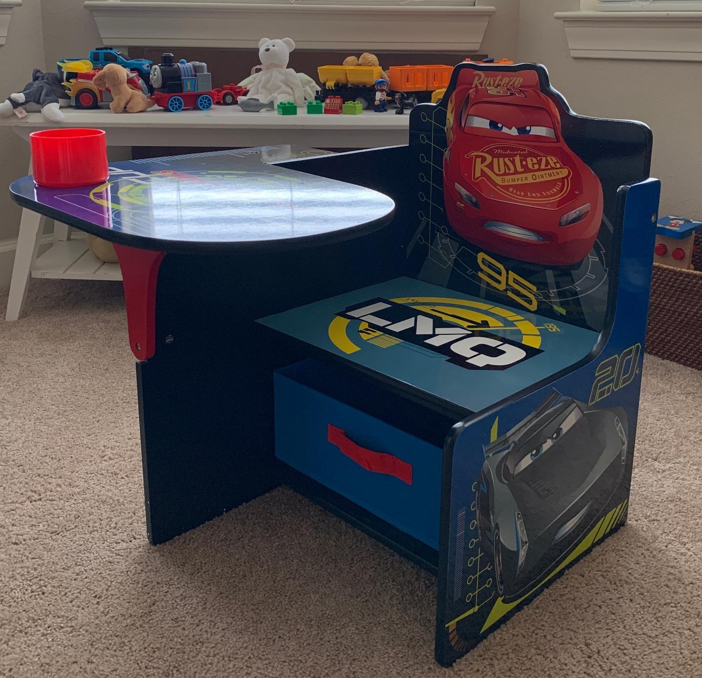 Delta Children Chair Desk With Storage Bin, Disney/Pixar Cars customer photo 2