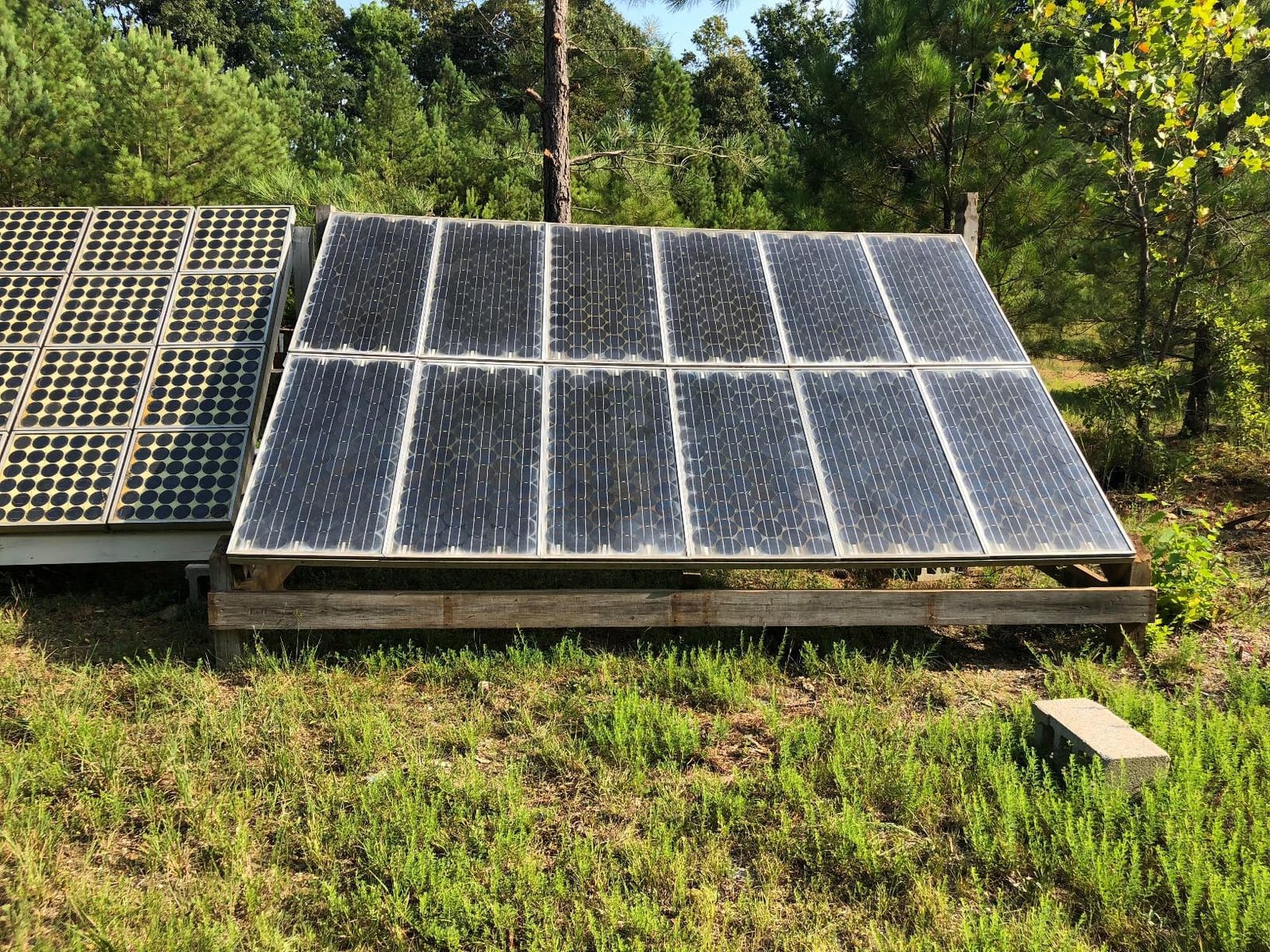 Victron Energy SmartSolar MPPT Charge Controller 150V, 35A 12/24/36/48V customer photo 2