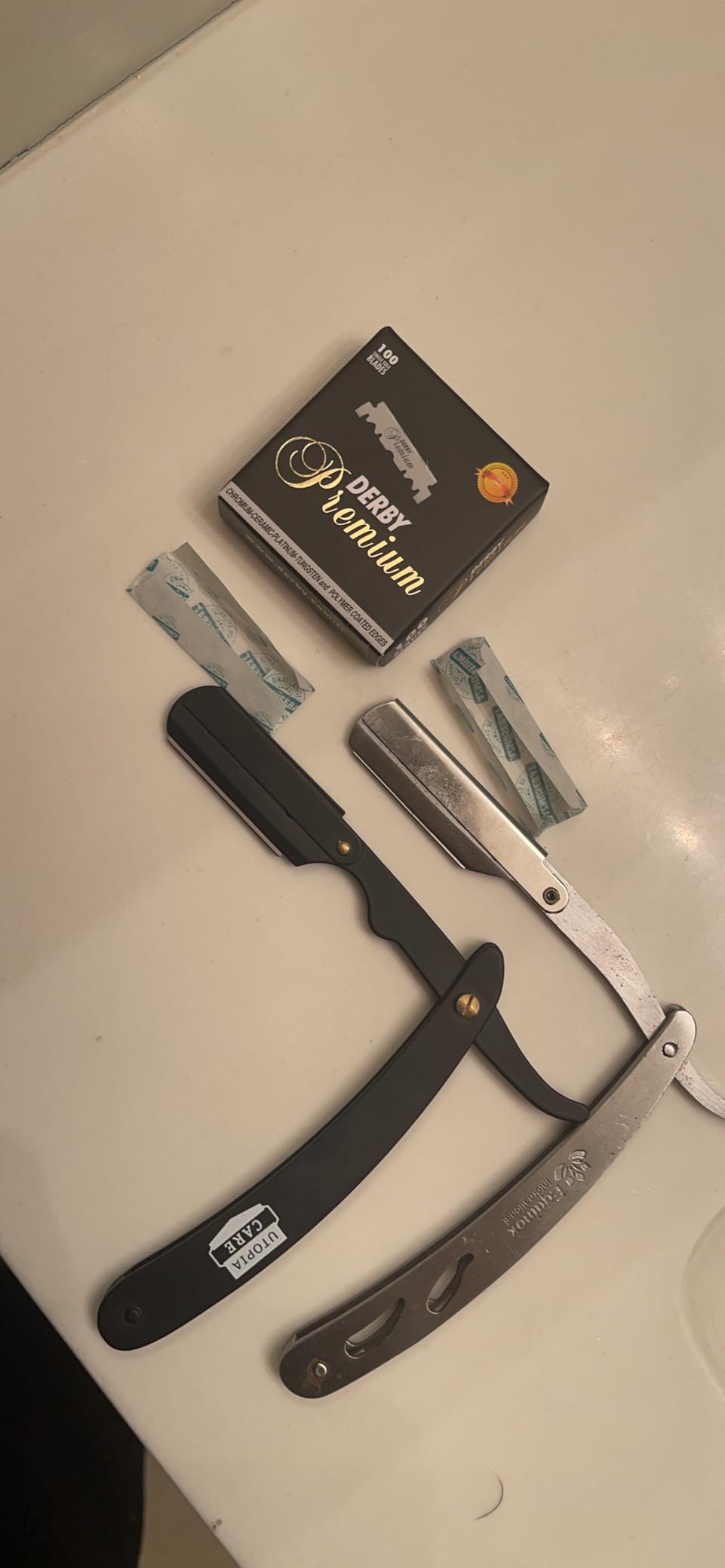 Utopia Care Barber Straight Razor for Men- 100pc Blades Straight Edge Razor customer photo 2