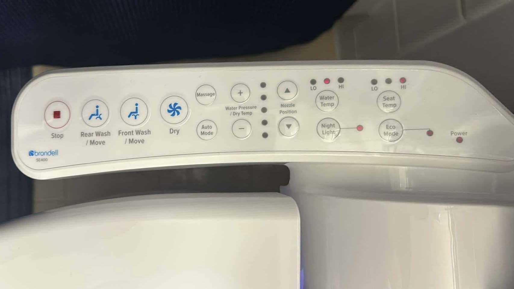 Brondell SE400-EW Swash SE400 Electric Bidet Toilet Seat with Heated Seat, Warm Air Dryer, Night Light, Gentle Close Lid, Elongated customer photo 1